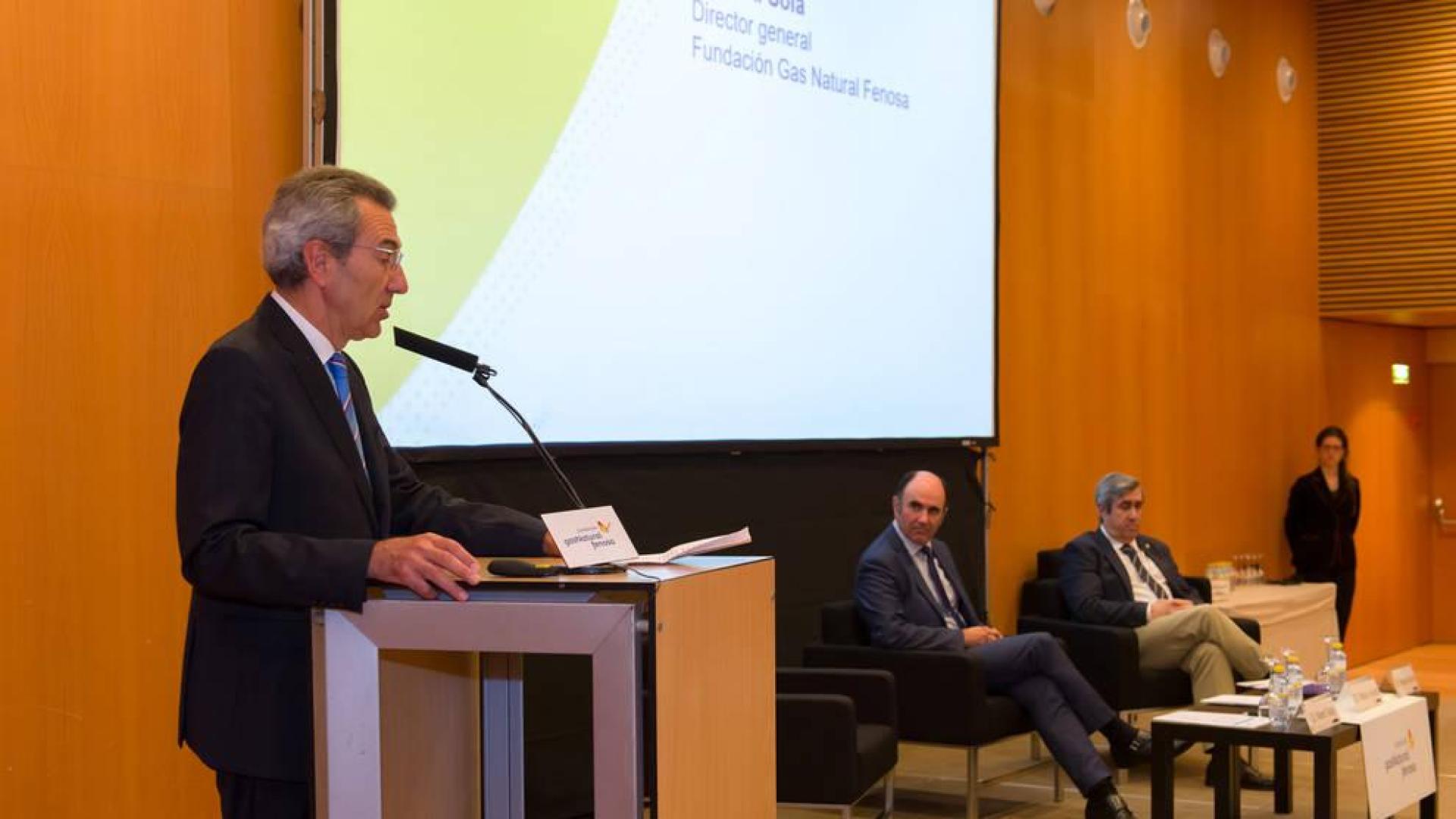 Gas Natural Fenosa analiza en Pamplona las oportunidades del sector energético
