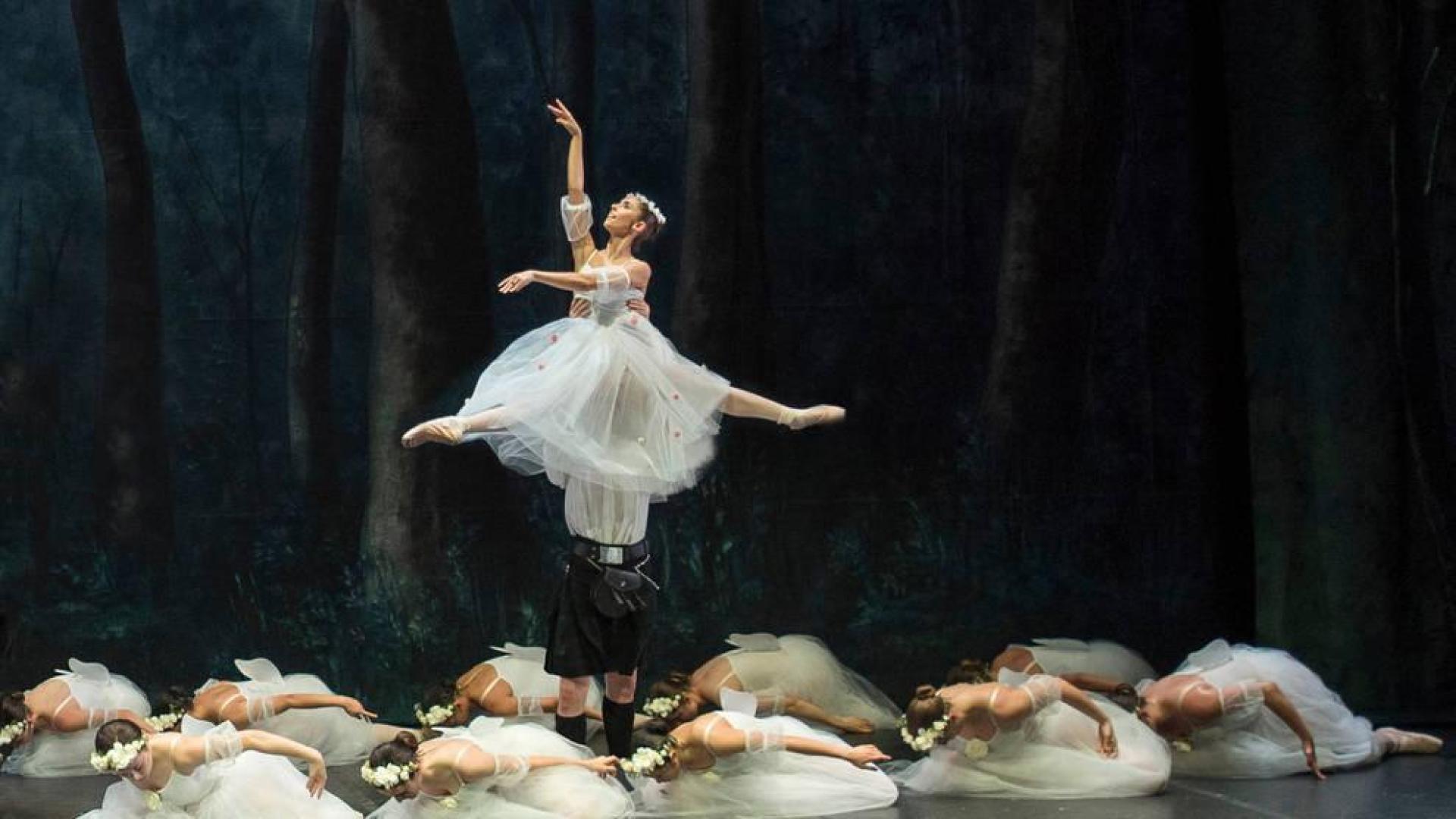 Las escuelas de danza salen a escena