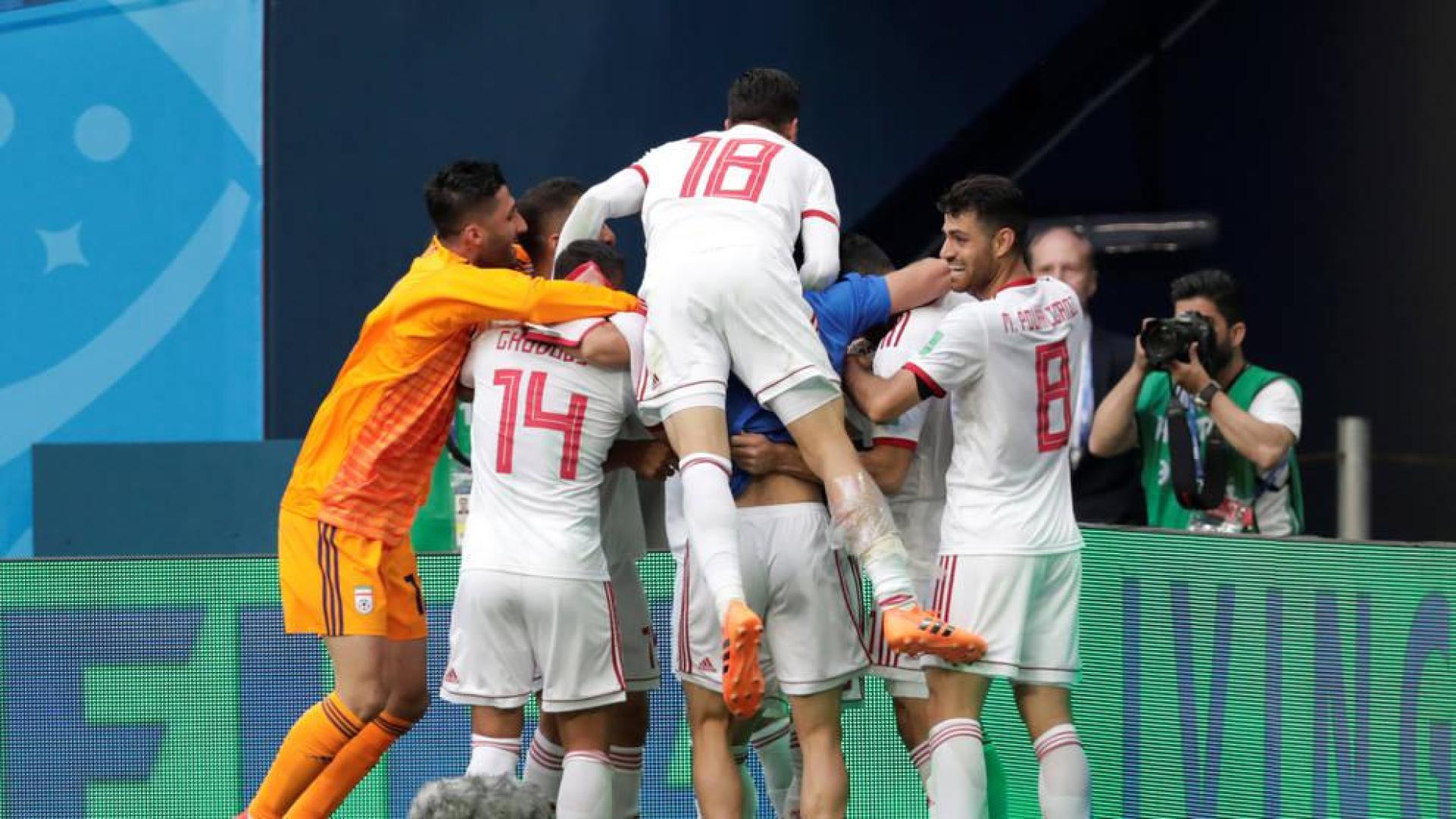 Irán gana in extremis con un gol en propia puerta de Marruecos