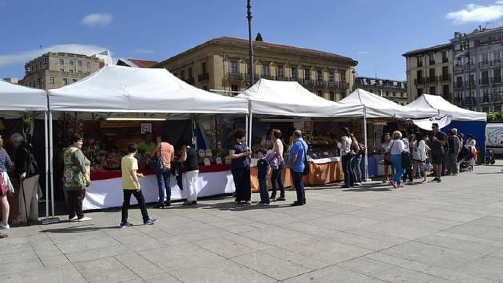 La feria de artesanía abre este jueves en la Plaza del Castillo