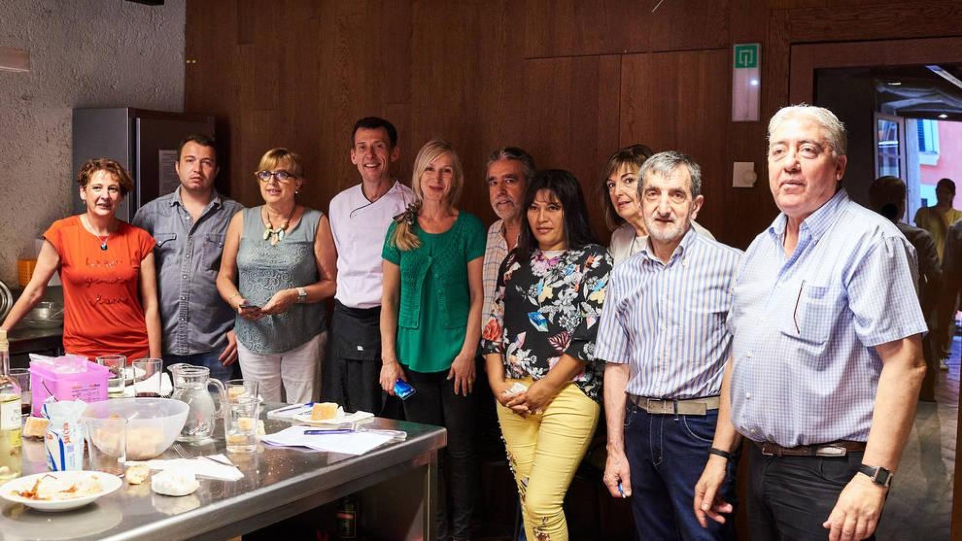La merienda se sirve en camarilla