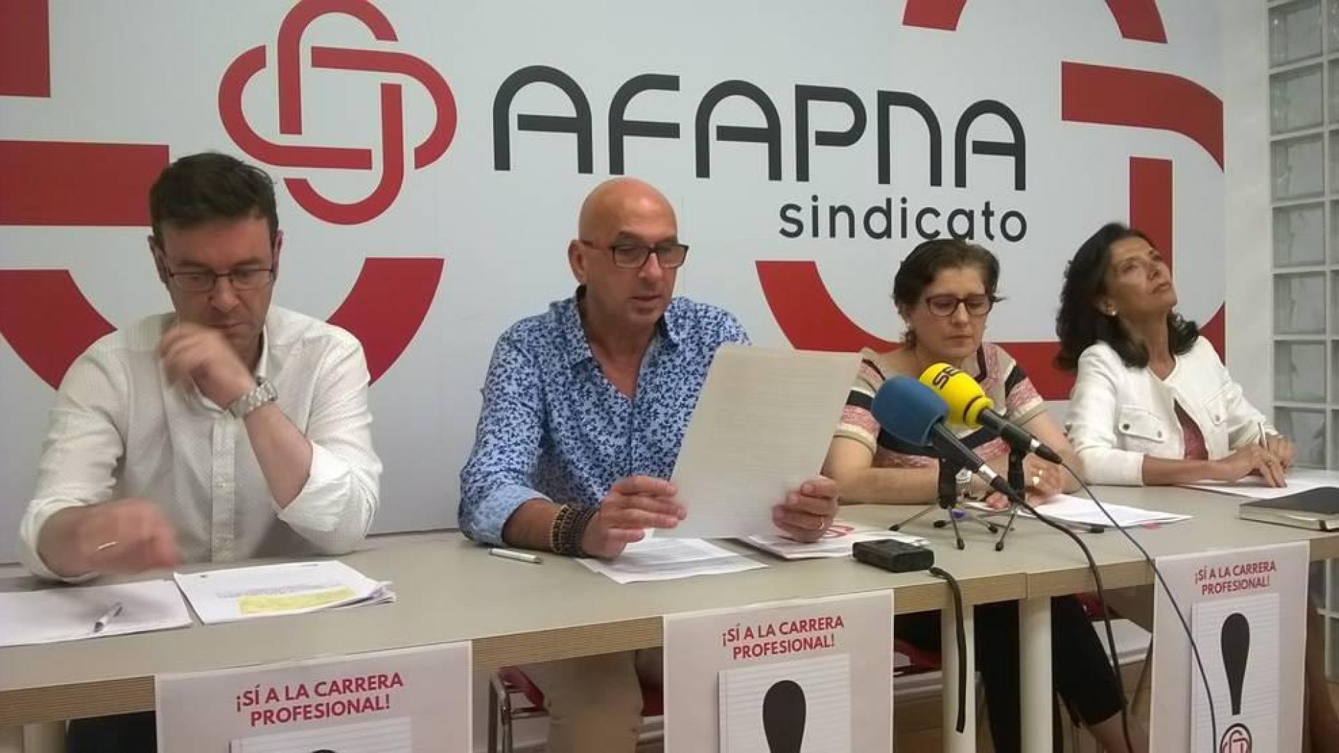 Los interinos de Salud tienen derecho a percibir la carrera profesional