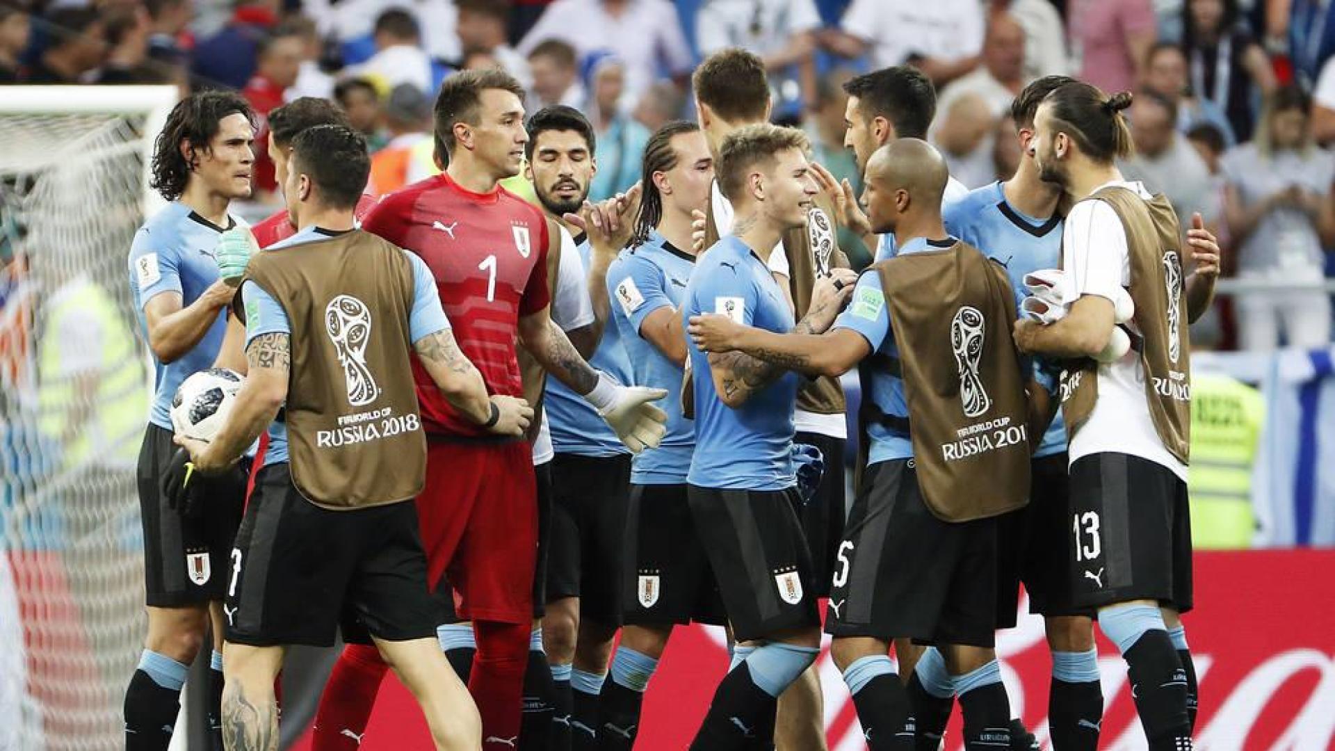 Suárez sella el pase de Uruguay y manda a casa a los saudíes