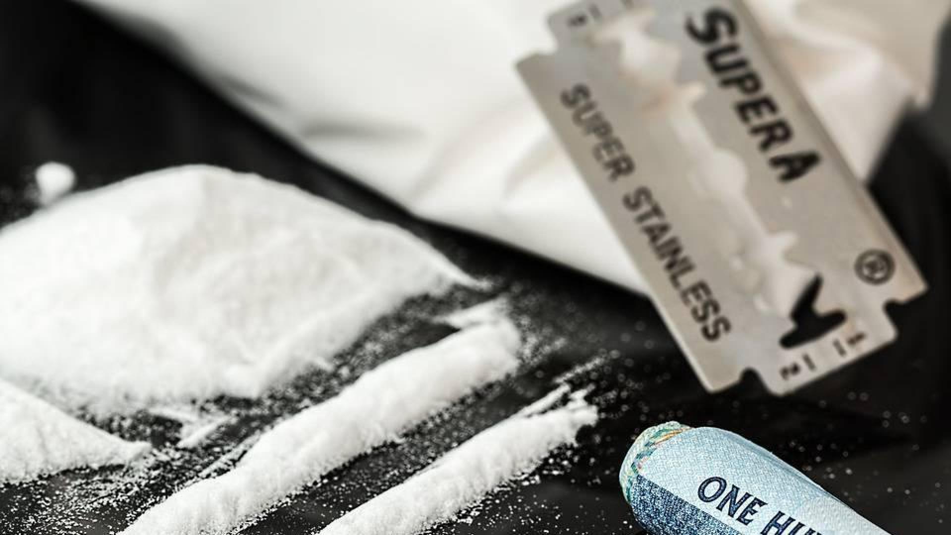 Siete condenados por traer cocaína en el estómago de Ecuador