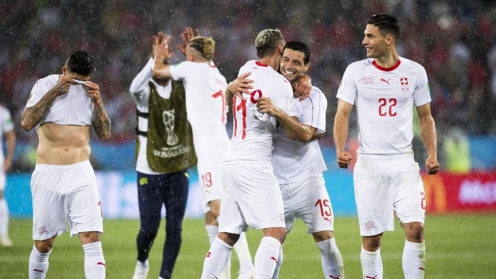 Suiza noquea a Serbia sobre la campana