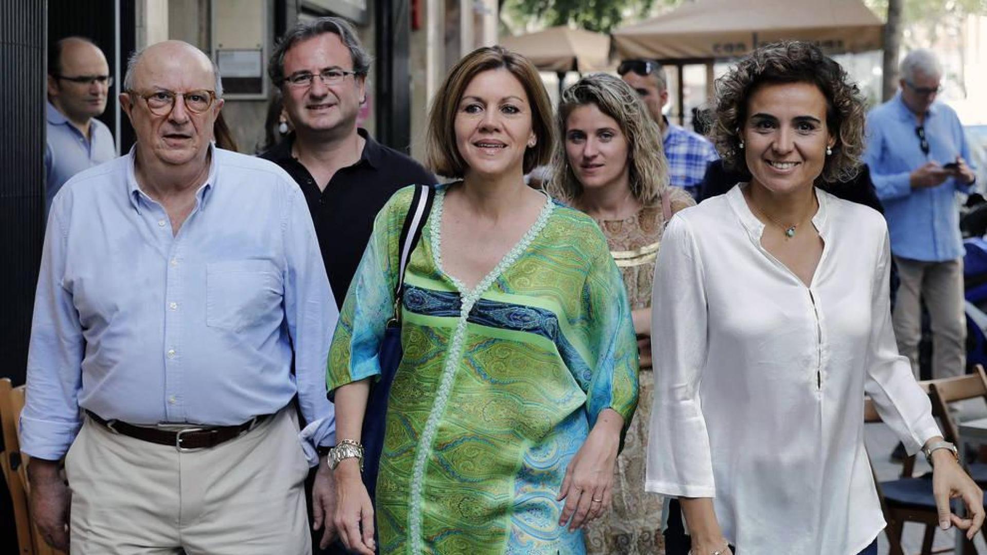 Cospedal pide cuidar al PP para que "no salga herido" tras la campaña