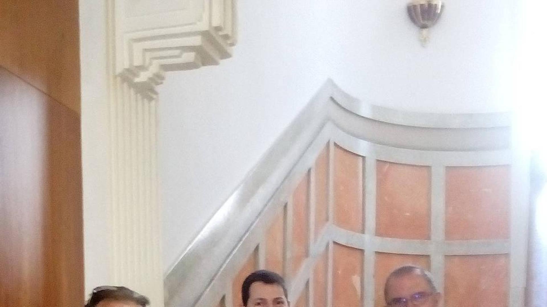 En el centro, Jesús Jiménez y su mujer Pilartxo Durán.