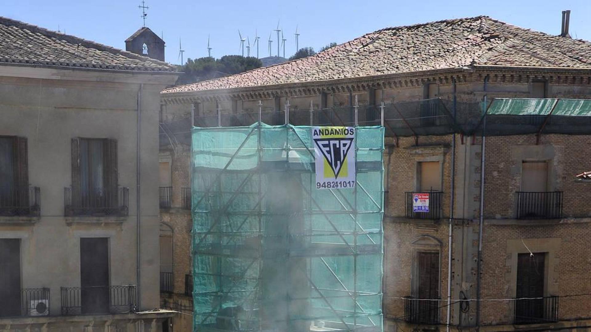 Tafalla prevé acabar los trabajos de limpieza de la fuente antes de fiestas