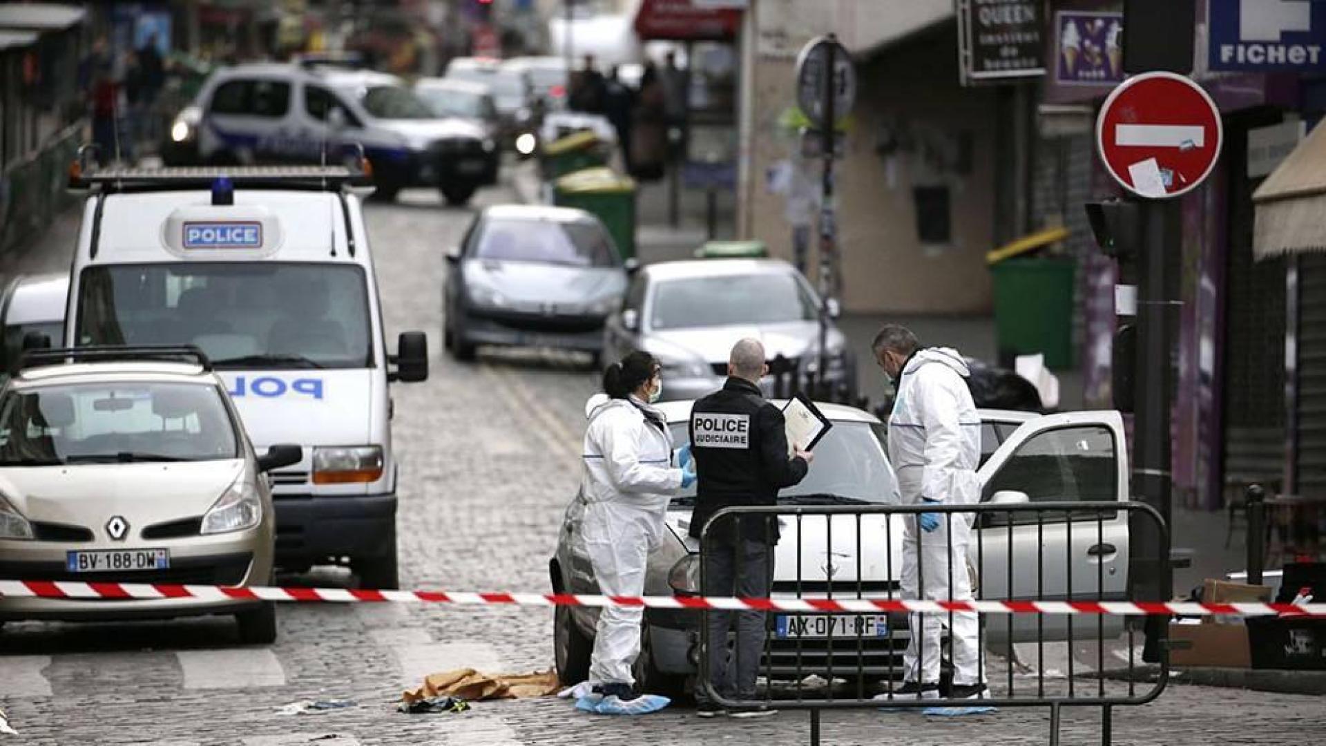 París ha amanecido este sábado tras vivir la peor pesadilla terrorista de la historia de Francia.
