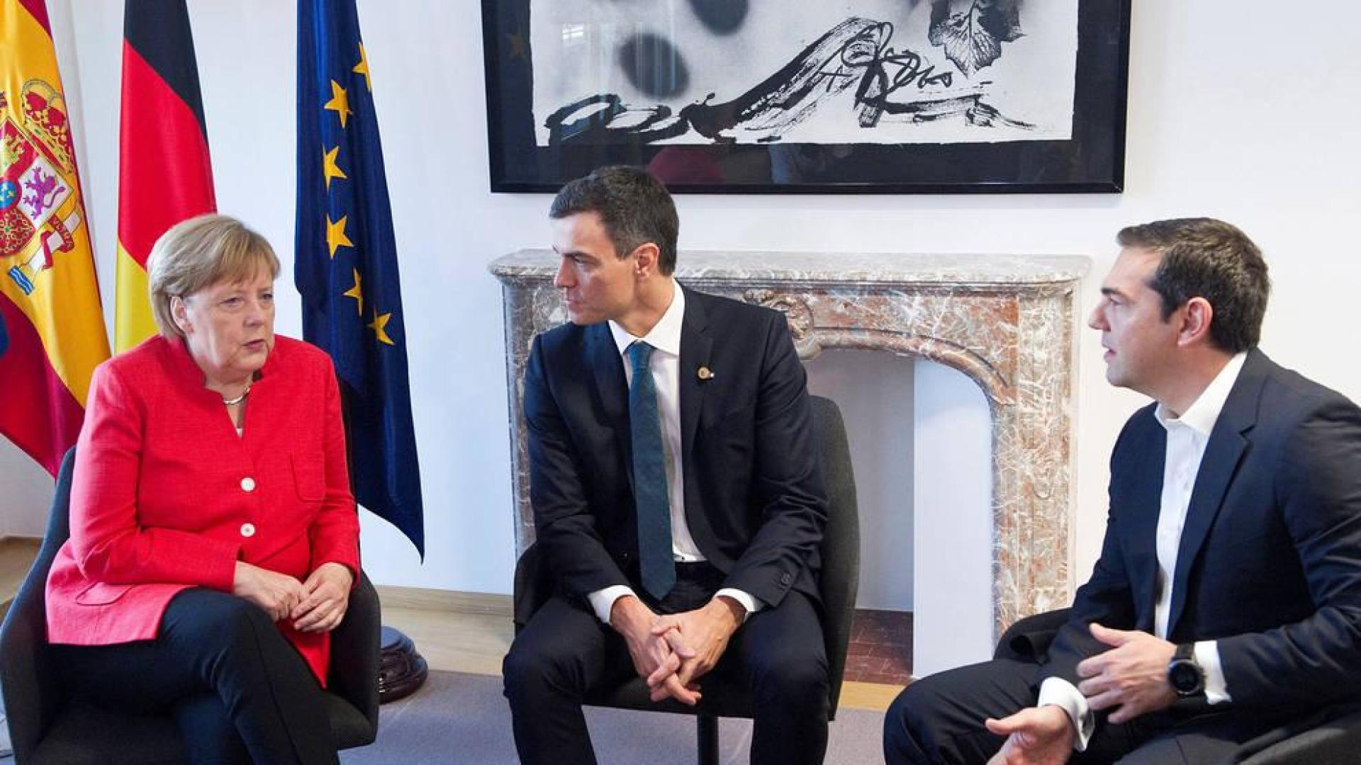 Pedro Sánchez acuerda con Merkel acoger a migrantes de Alemania