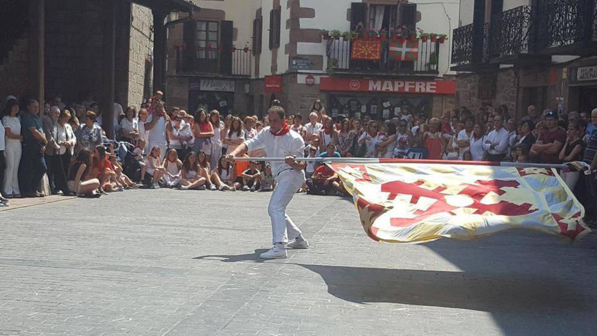Santesteban, hasta la bandera