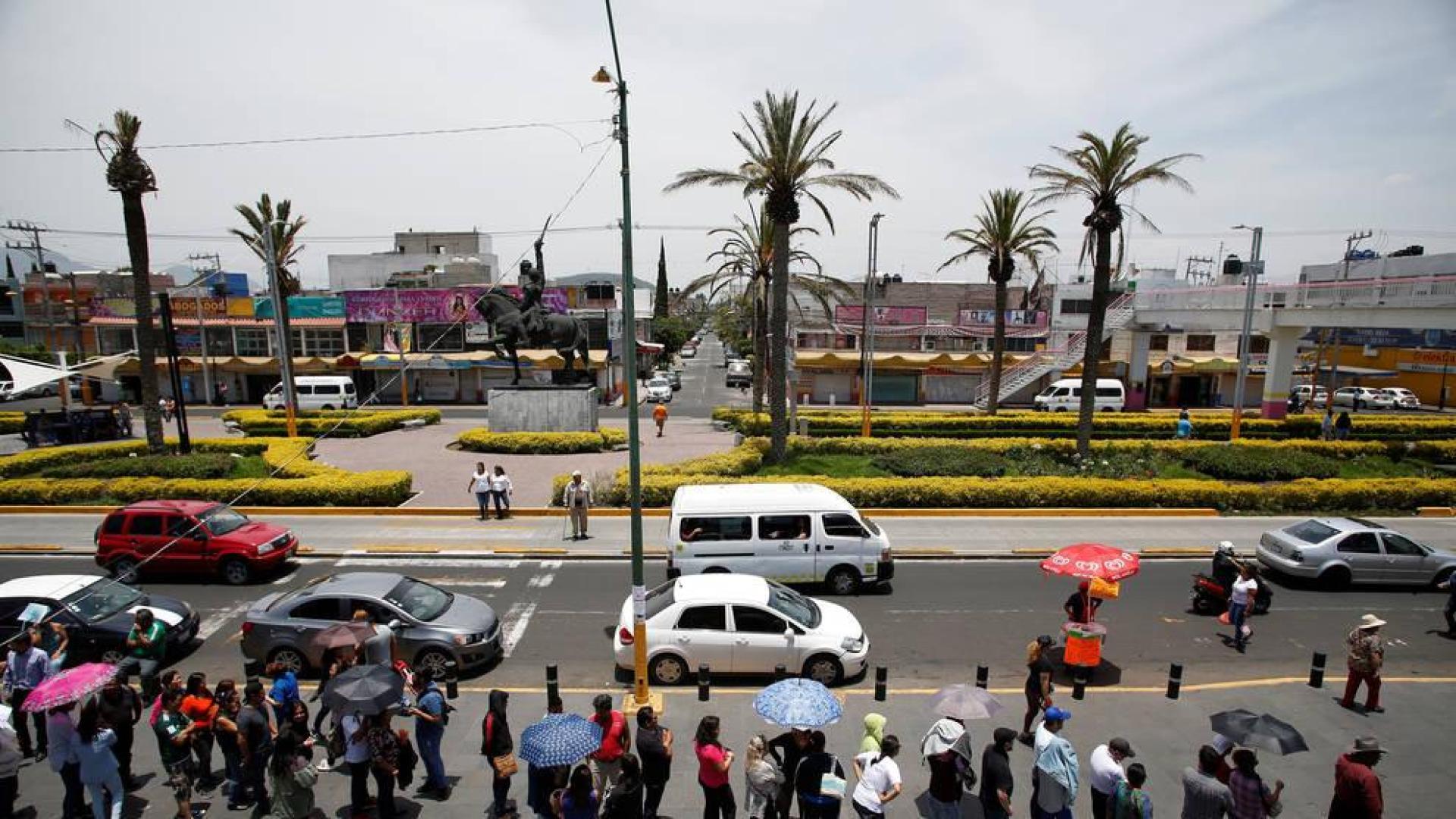 Un México ilusionado por el cambio se vuelca en las urnas