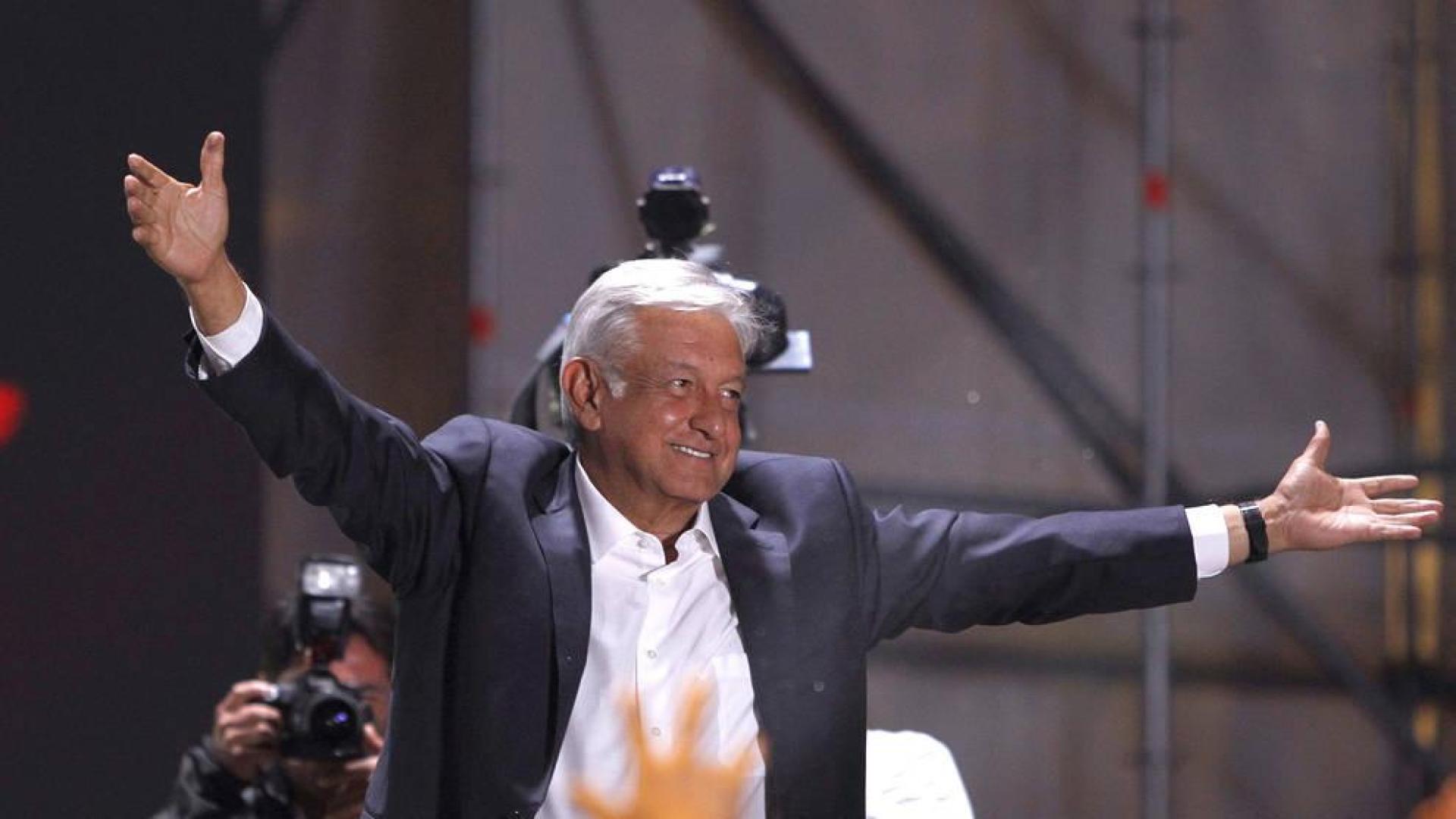 López Obrador recibe el apoyo de mexicanos, políticos y patronal tras su triunfo