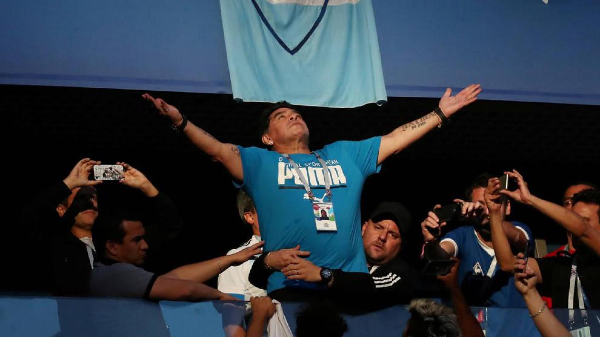 Maradona se ofrece a ser seleccionador de Argentina sin cobrar