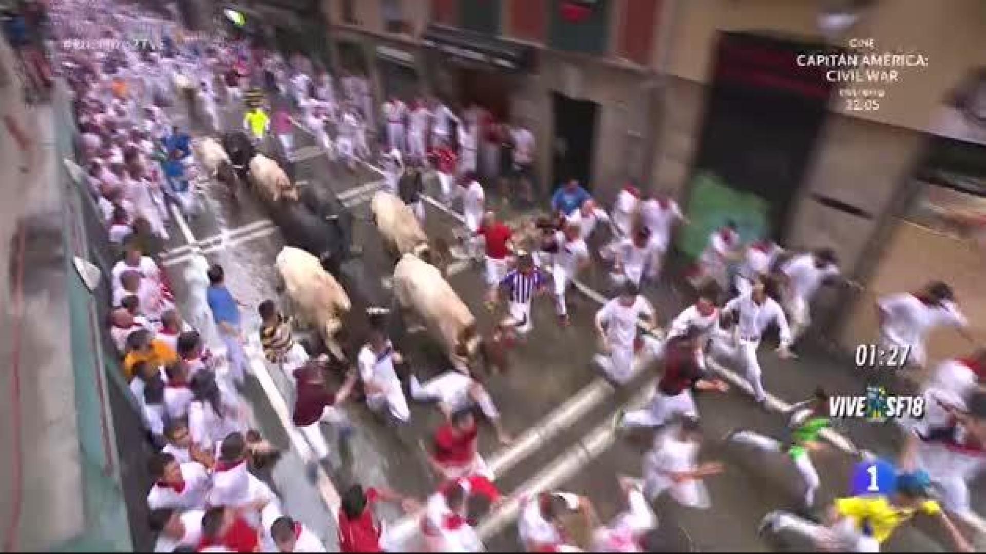 Un mozo atrapado bajo las pezuñas de los Escolar