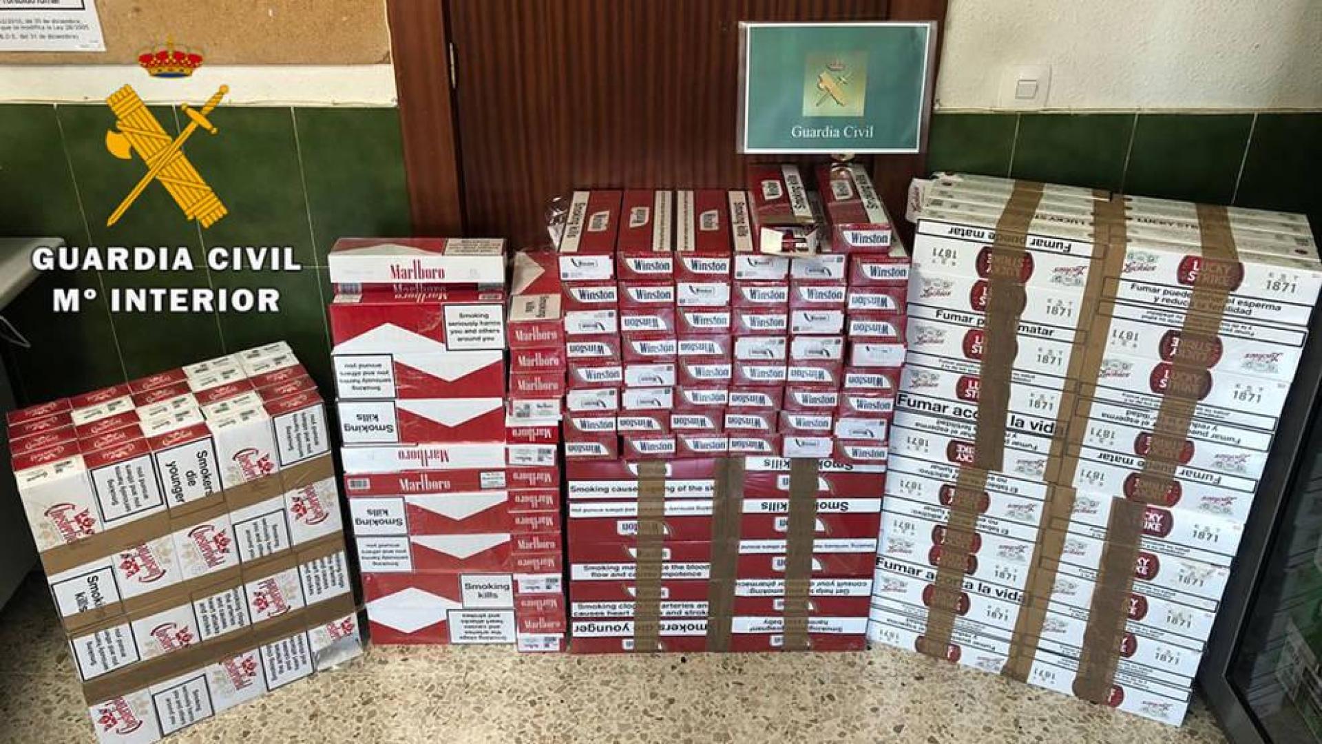 Incautan 300 cartones de tabaco de contrabando en un vehículo en la Sakana