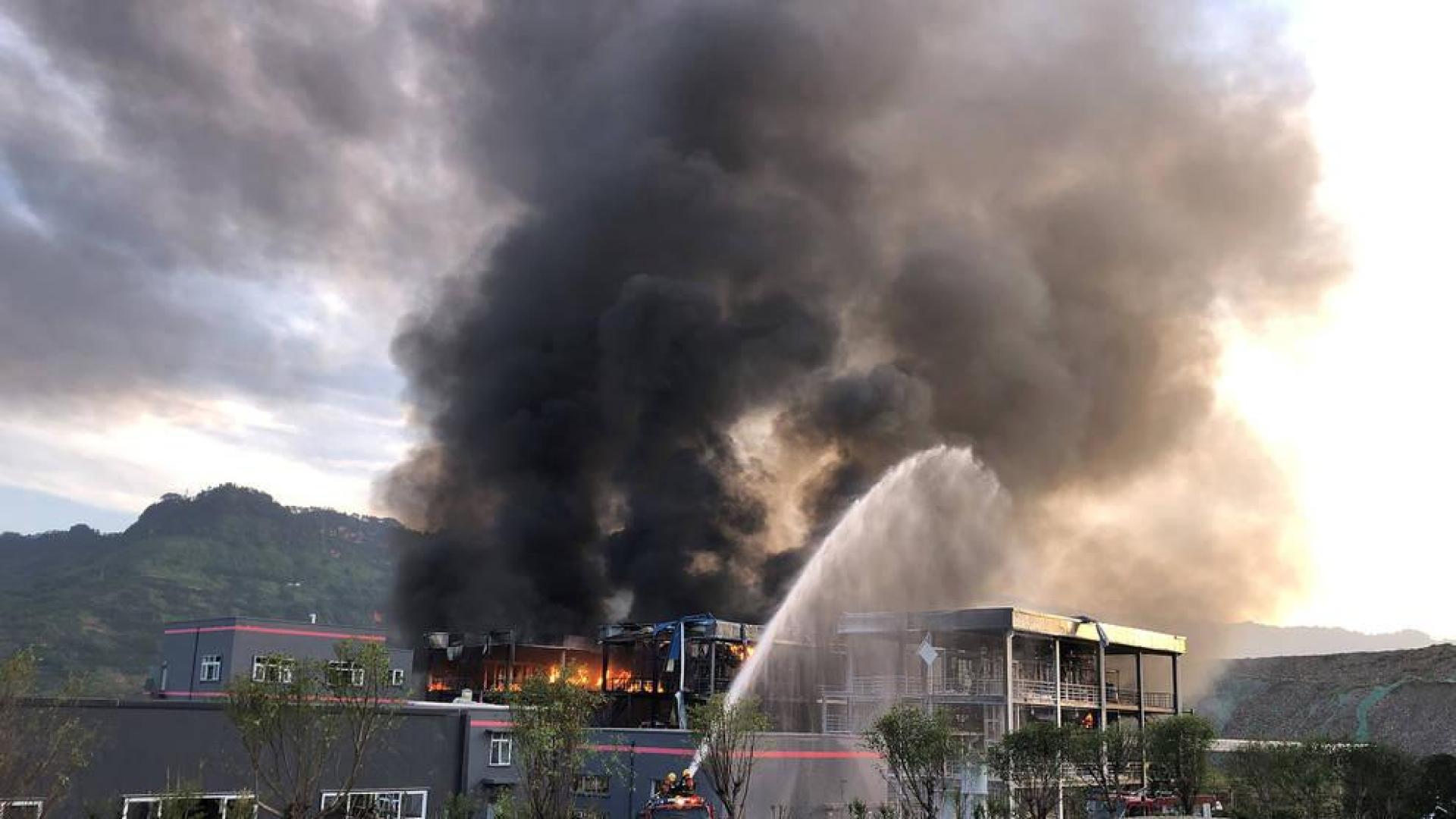 Al menos 19 muertos en una explosión en una planta química en China