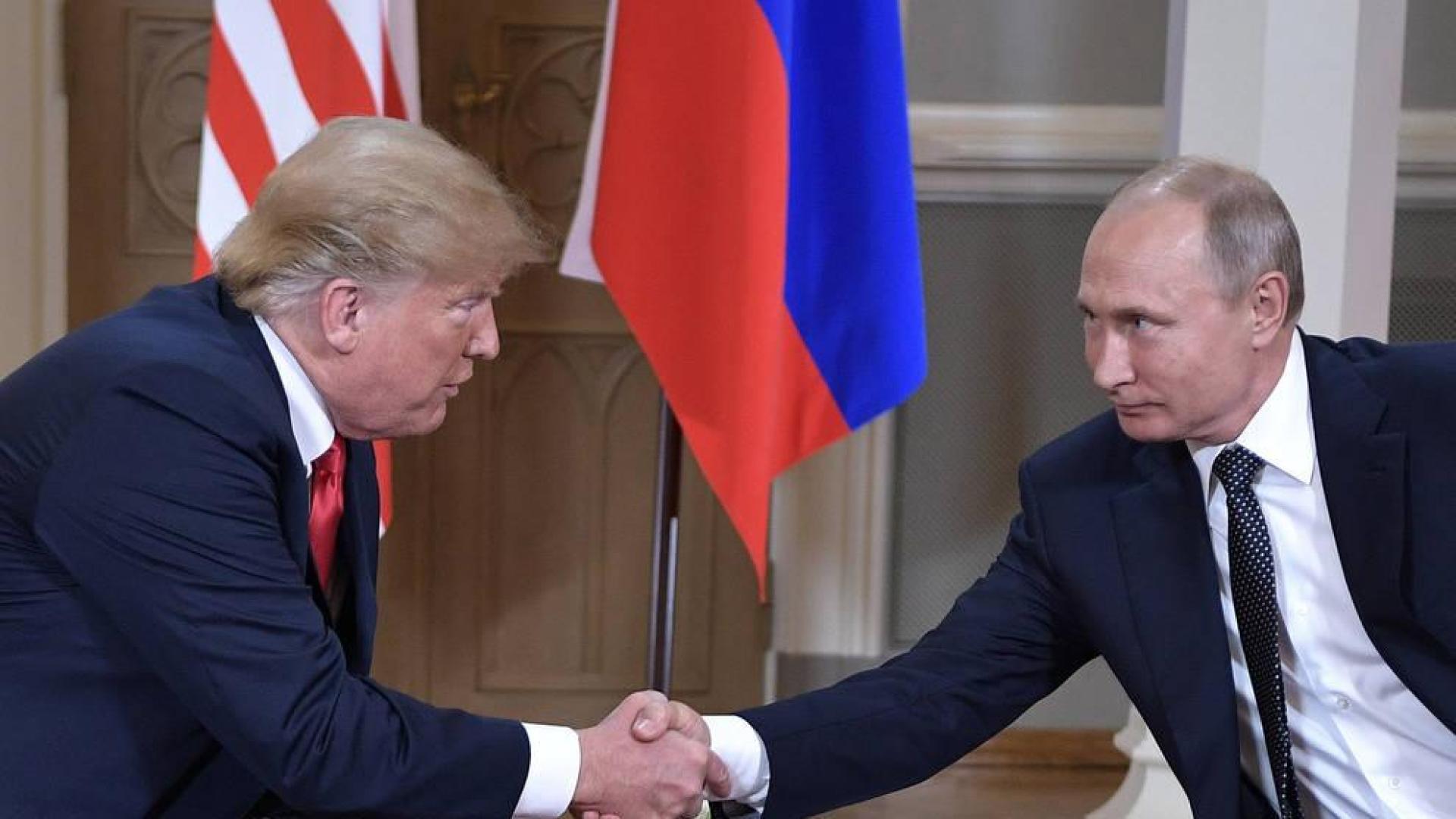 Trump augura una "relación extraordinaria" con Putin al comienzo de su cumbre