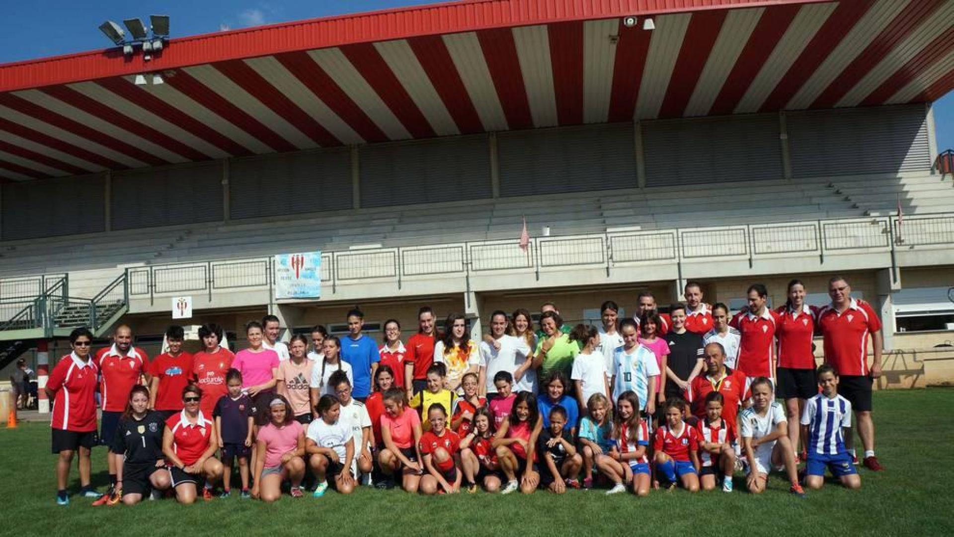 Tecnificación para 40 jugadoras en Castejón