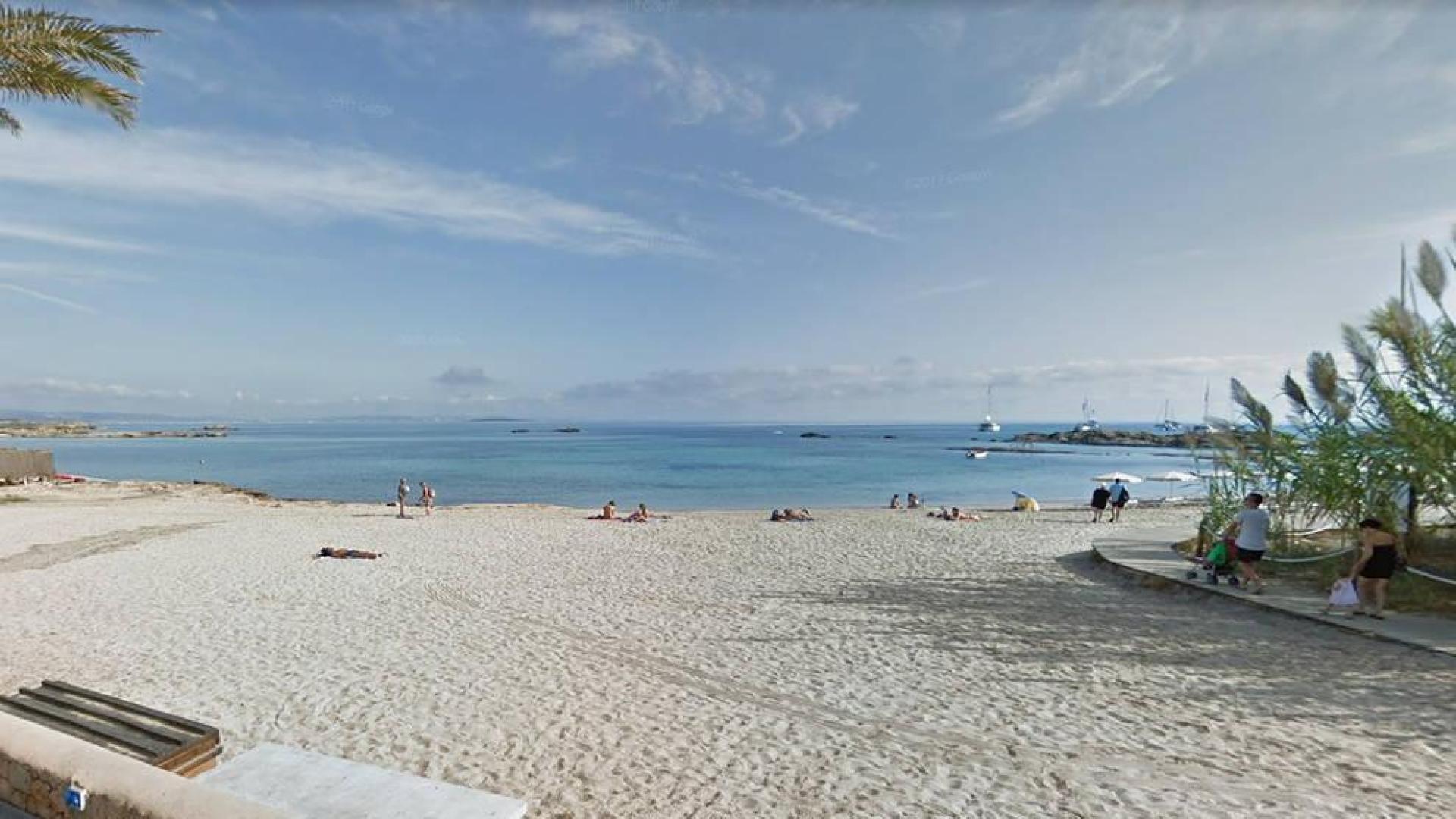 Herido muy grave un joven tras caerse desde el balcón de un hotel en Formentera
