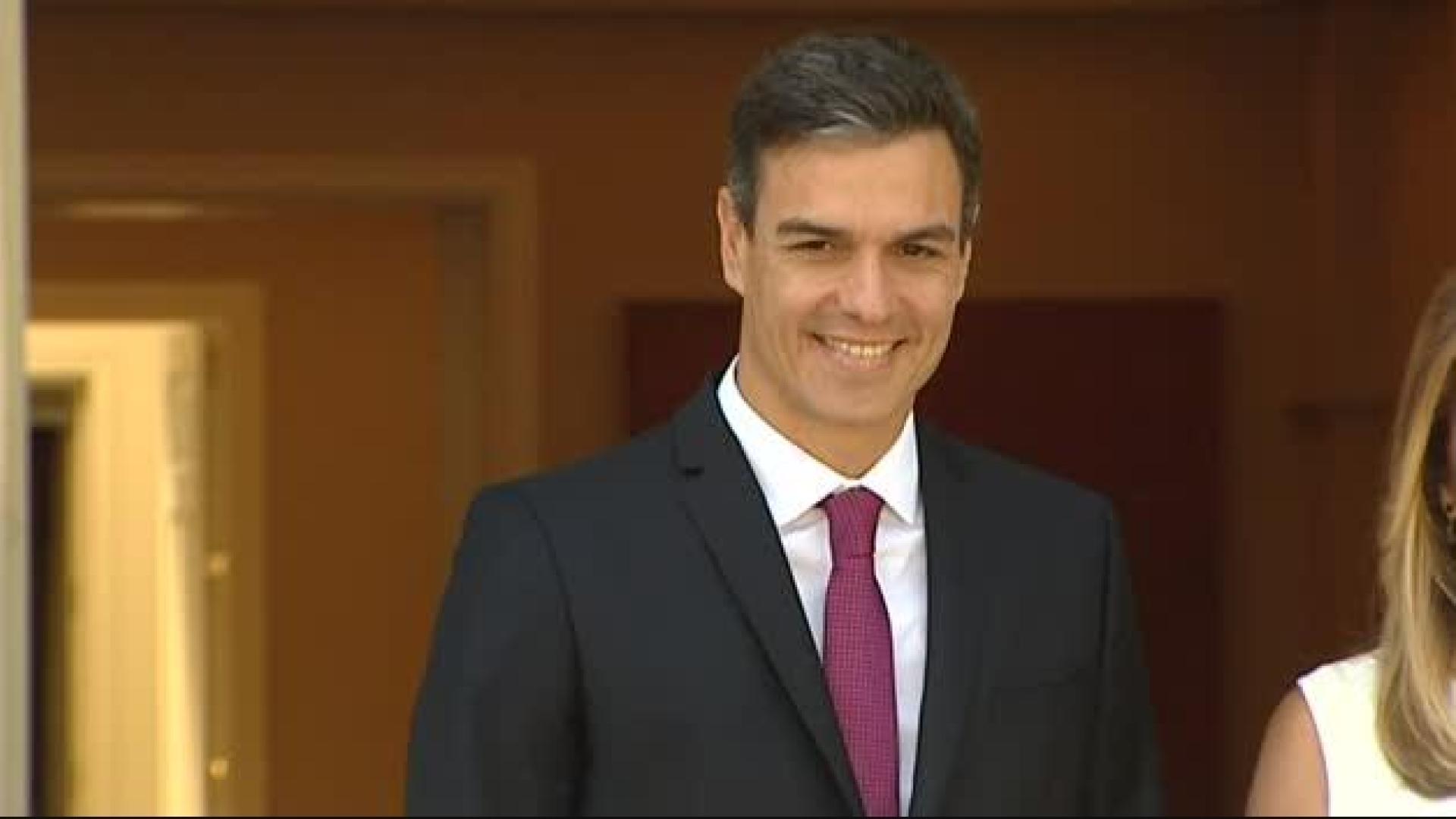 Pedro Sánchez recibe a Susana Díaz en la Moncloa