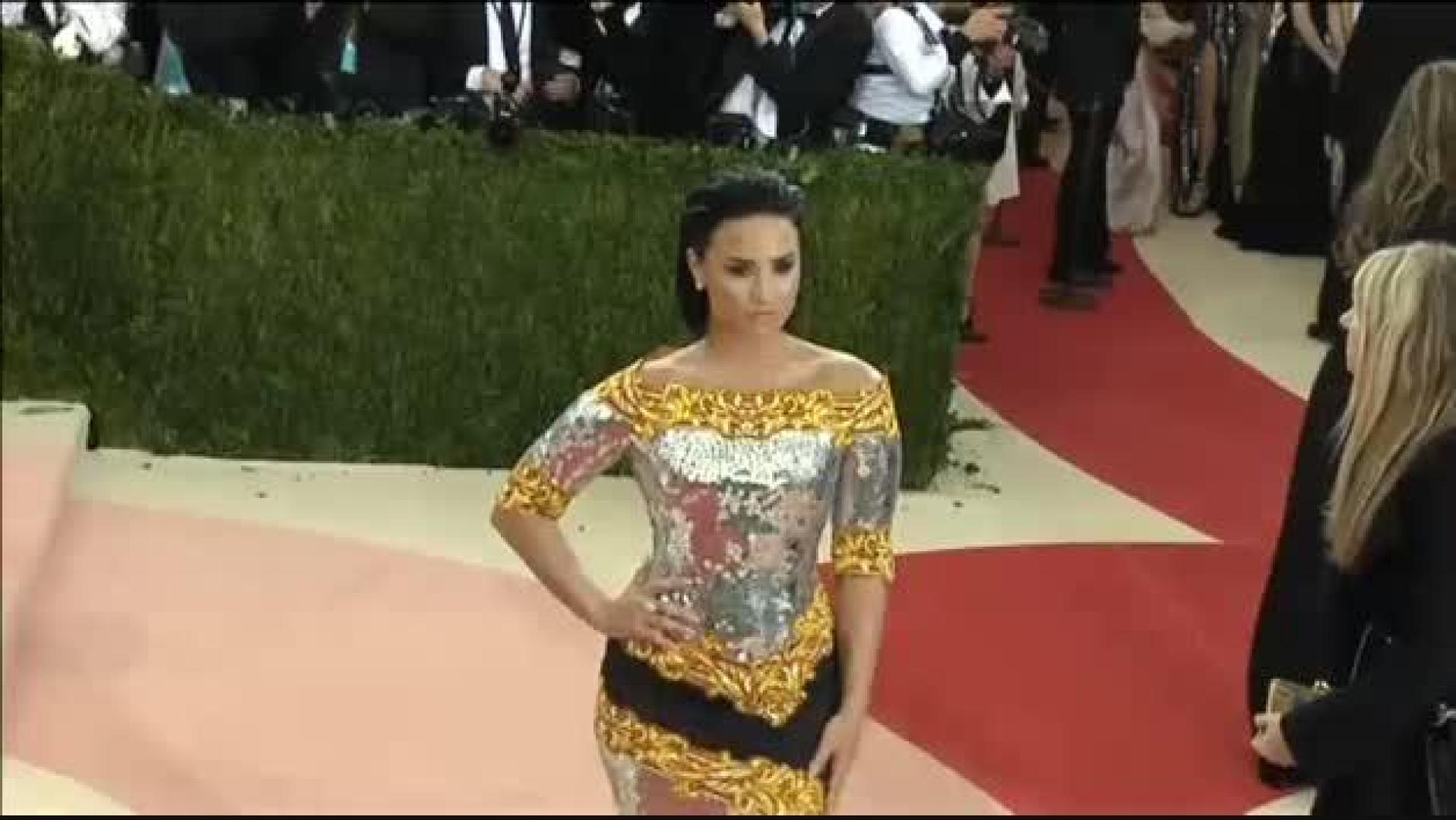Demi Lovato, ingresada por una supuesta sobredosis