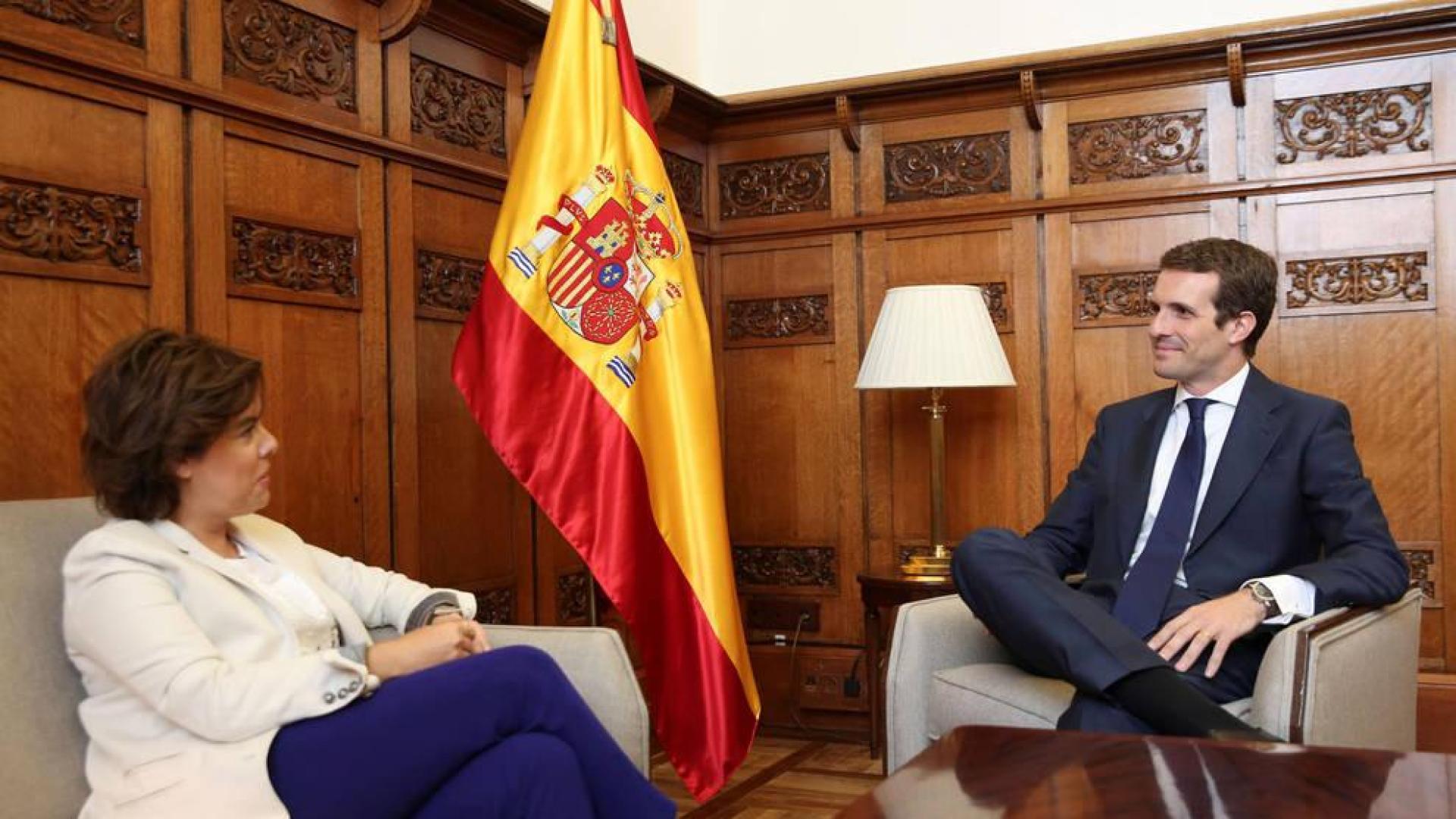 Casado ofrece a Santamaría entrar en el Comité Ejecutivo Nacional del PP