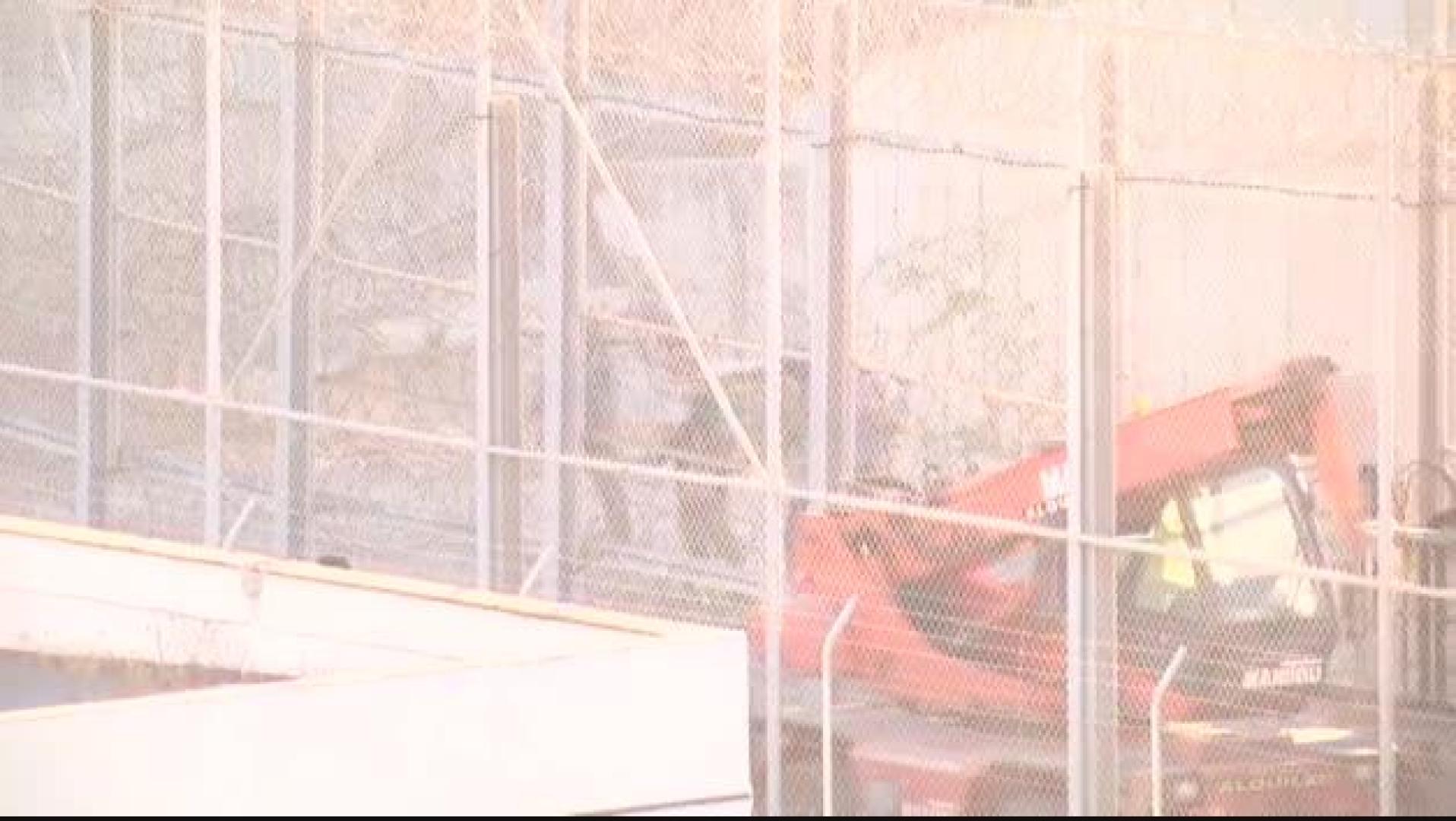 Centenares de inmigrantes cruzan la valla de Ceuta