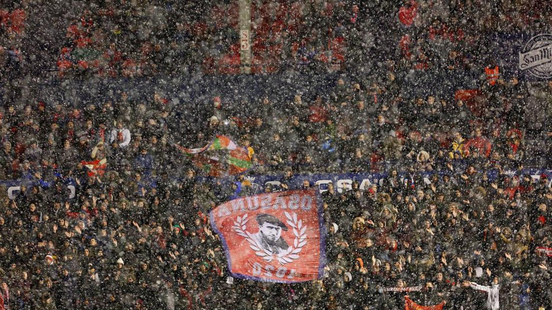 El invierno congela El Sadar y cae la asistencia de aficionados de Osasuna
