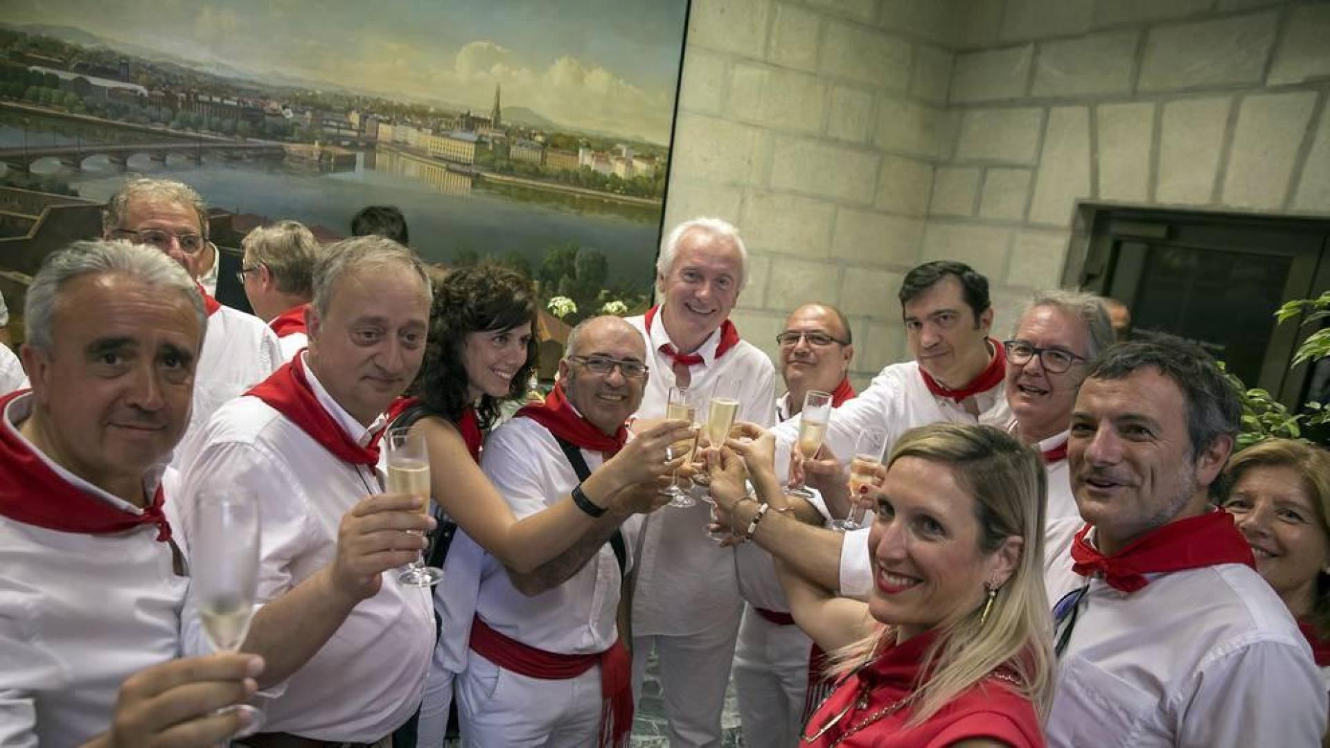 La ciudad francesa dio muestra de su hermanamiento con la capital navarra a través de varios actos