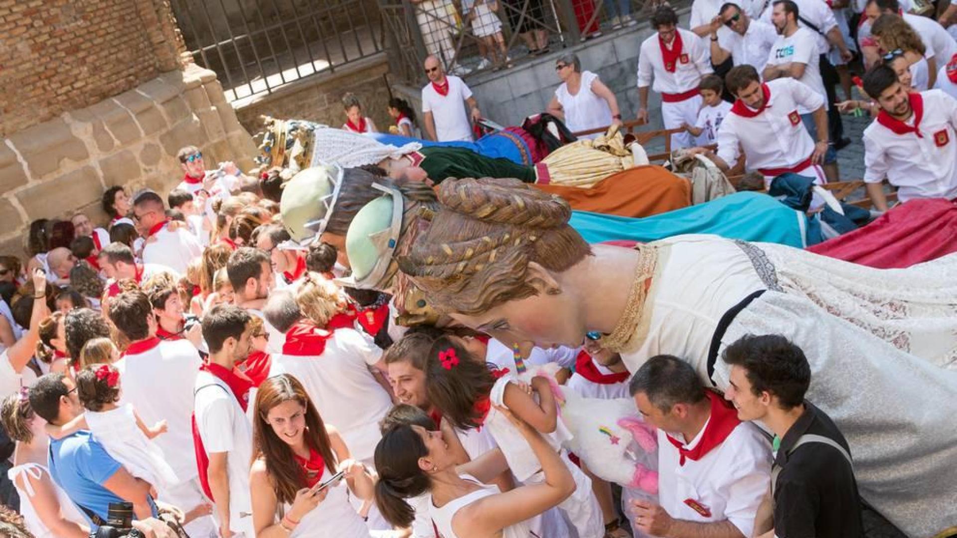 Fotos del encierro, despedida de gigantes, paellada popular y encierro infantil del último día de las fiestas de Tudela 2018, 29 de julio.