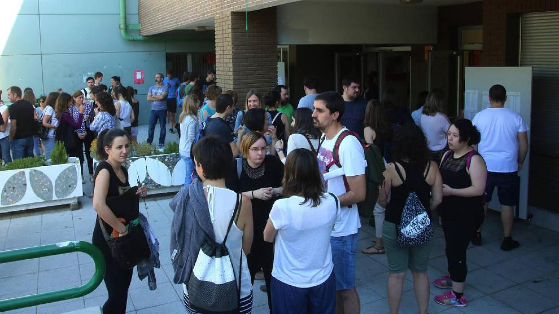 Reclaman a Educación copia de los examenes y solucionarios de la OPE
