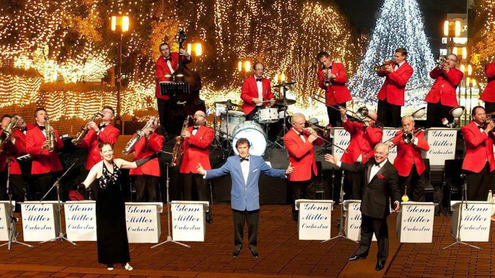 La Glenn Miller Orchestra, dirigida por Ray McVay, en febrero en Baluarte