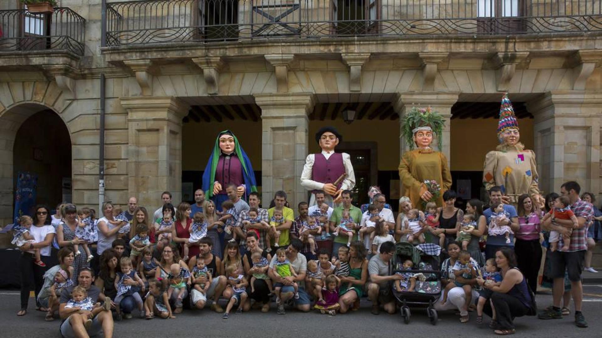 Los niños centran el primer día de fiesta de Etxarri-Aranatz