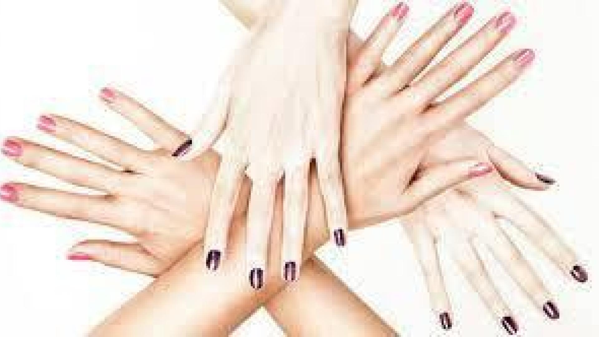 El Gobierno planea bajar el IVA a los productos de higiene femenina en 2019