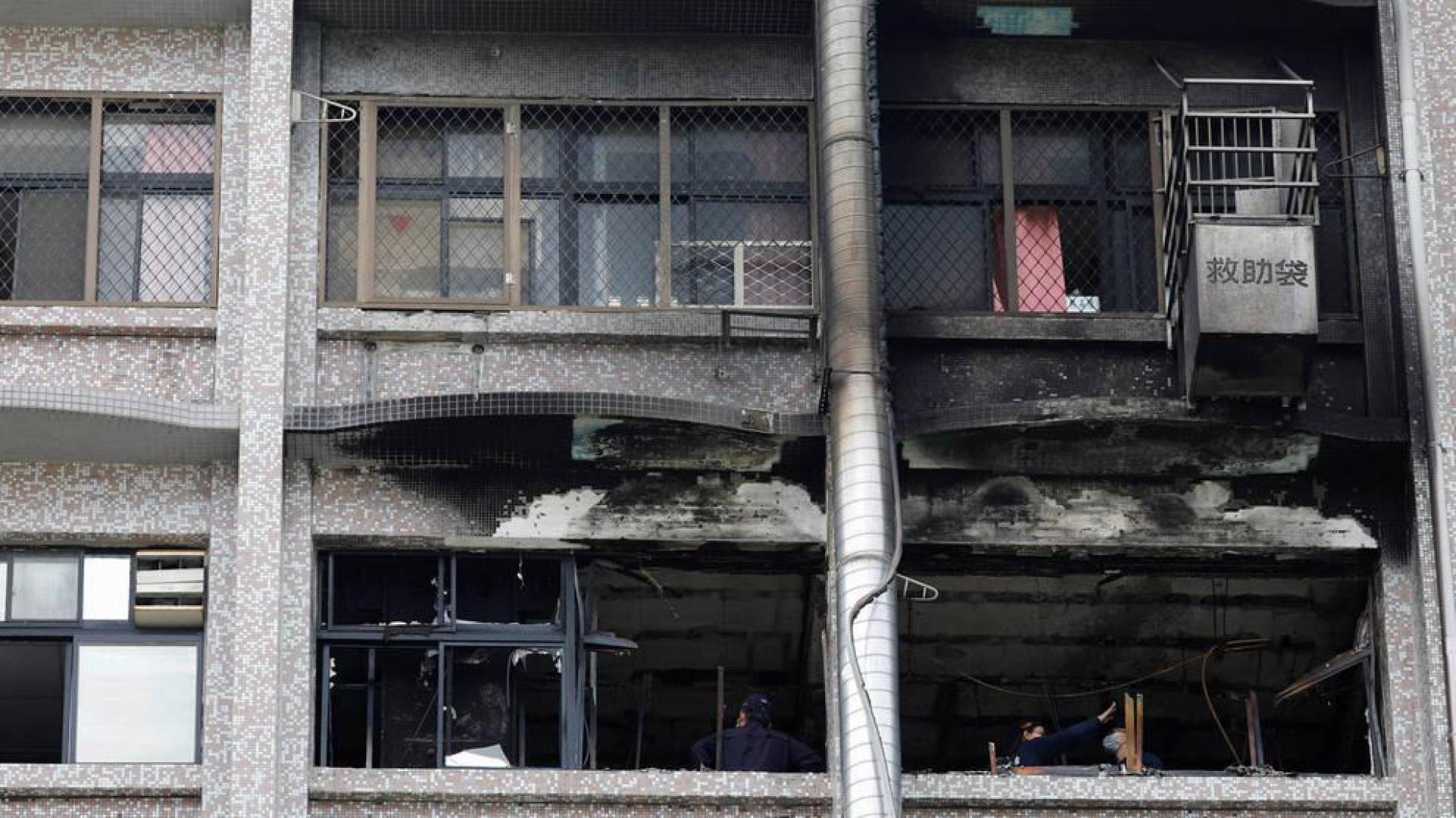 Al menos nueve muertos y 15 heridos por el incendio de un hospital en Taiwán.
