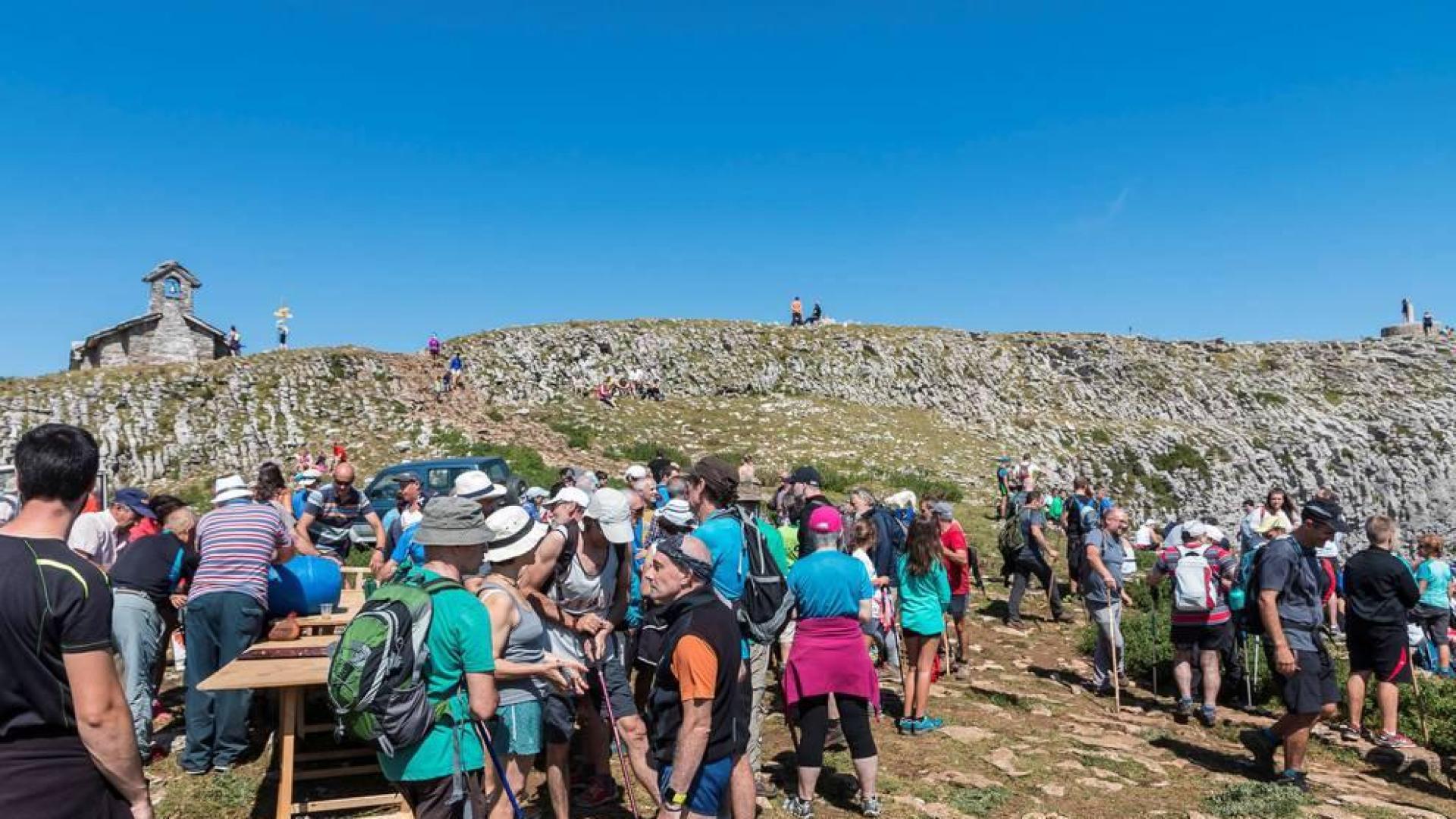 Decenas de asistentes a la romería de San Donato y Cayetano