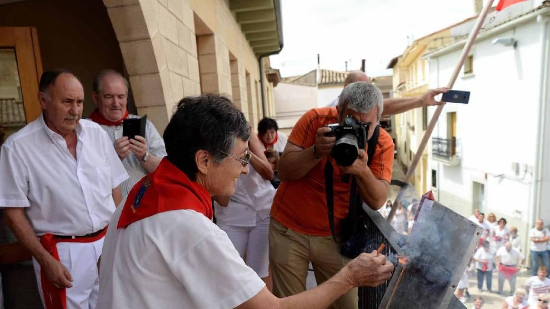 Adelina Gurpegui, natural de Berbinzana y misionera en Bolivia, dio la bienvenida a las fiestas patronales