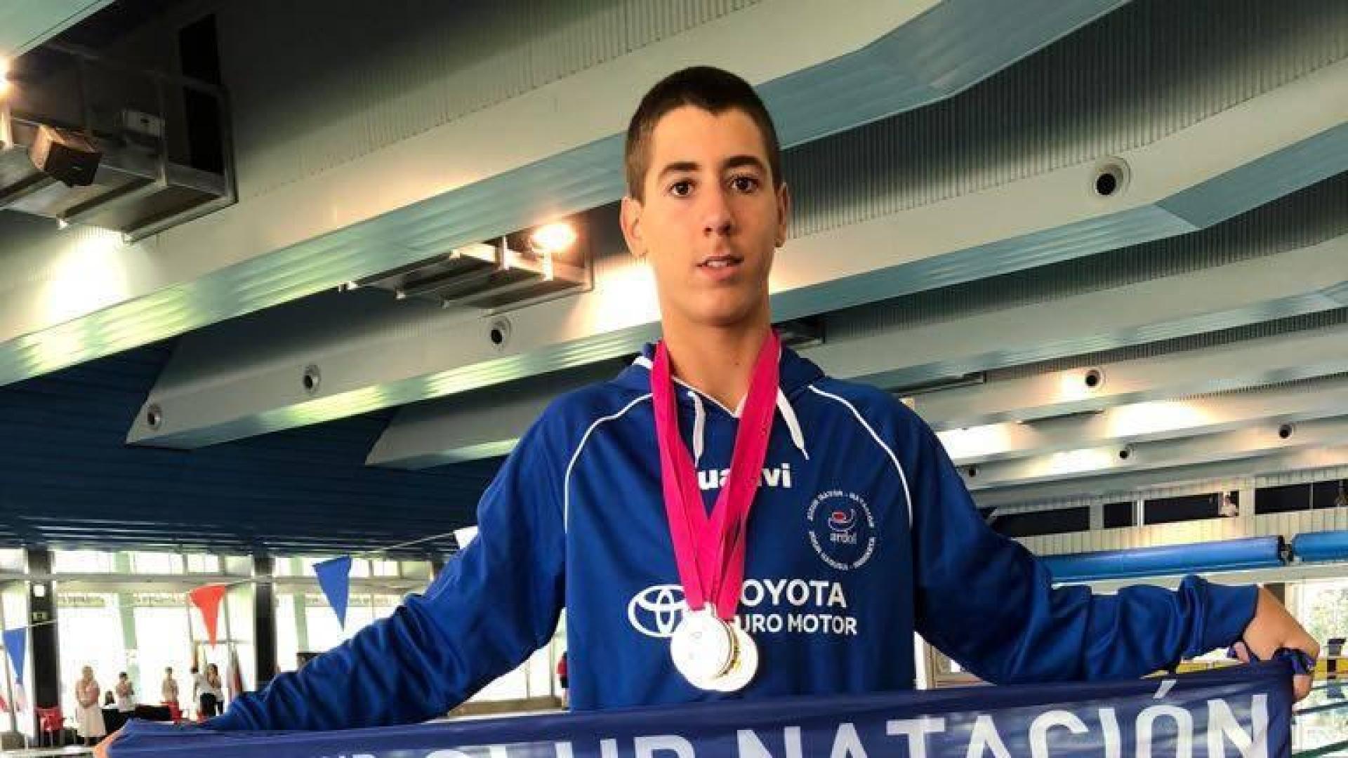 Tres oros para Adur Mendivil en el Mundial