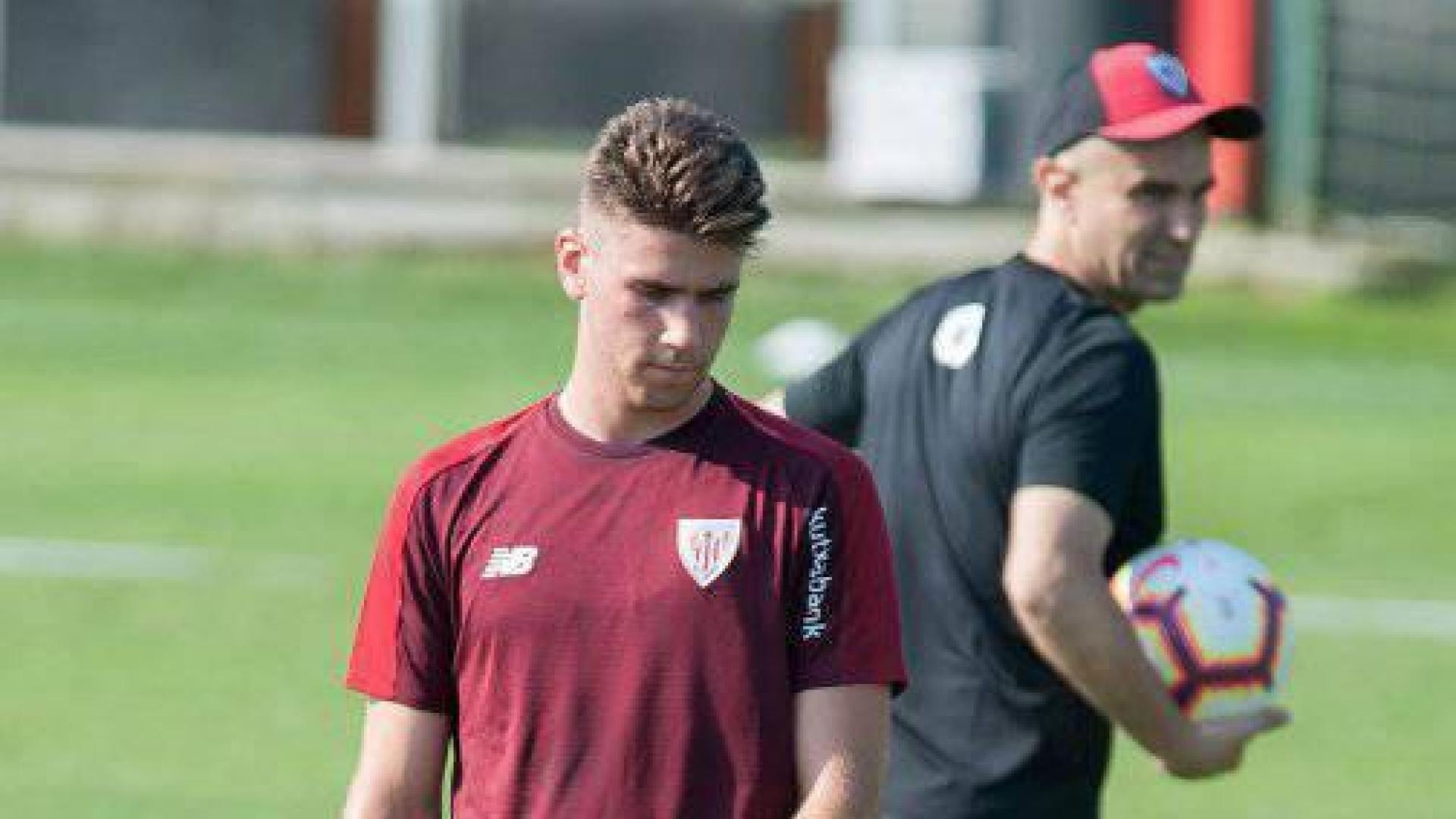 Unai Simón regresa al Athletic tras veinte días cedido en el Elche