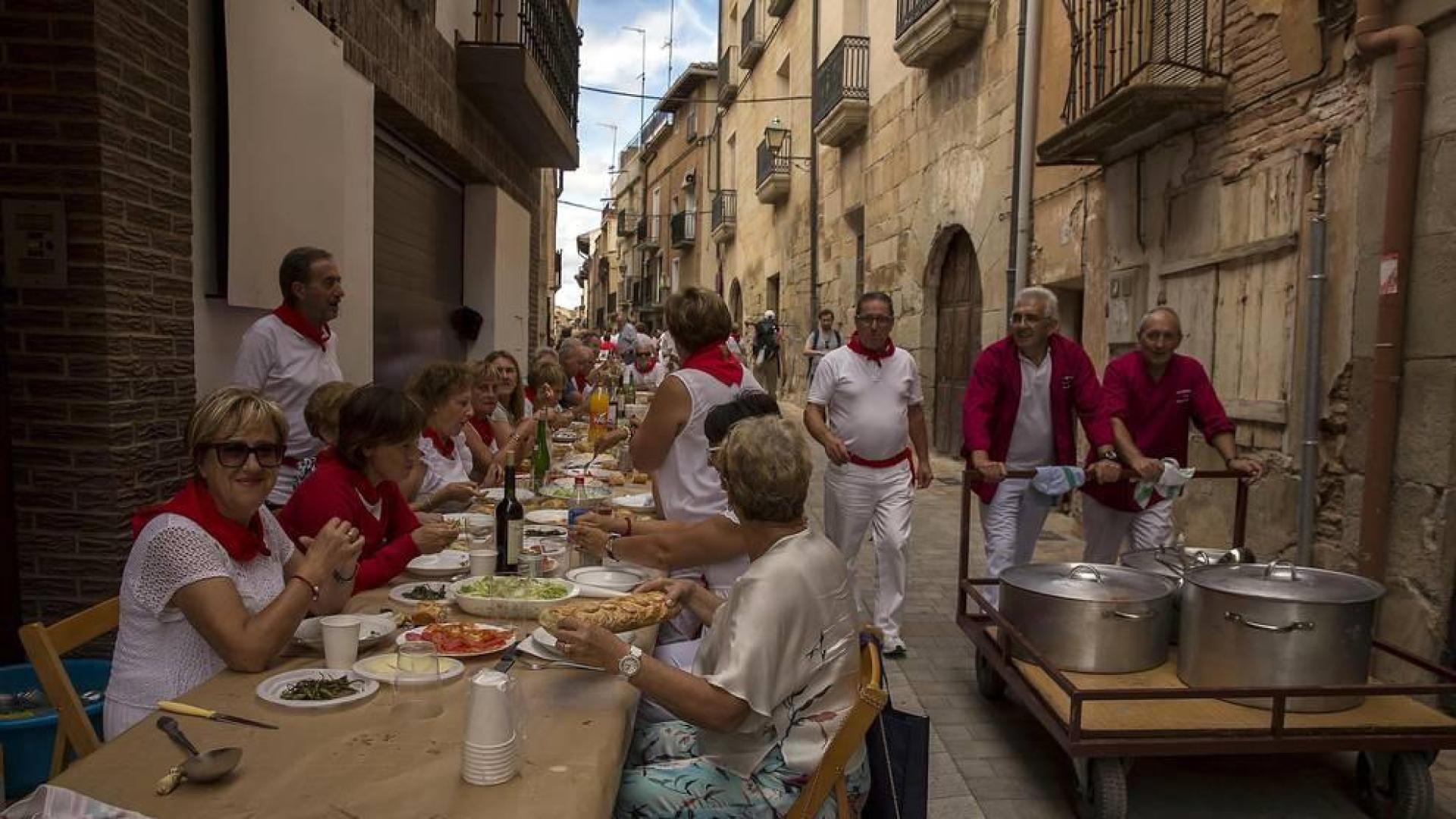 Los Arcos celebran su tradicional pochada en fiestas (17 de agosto de 2018)