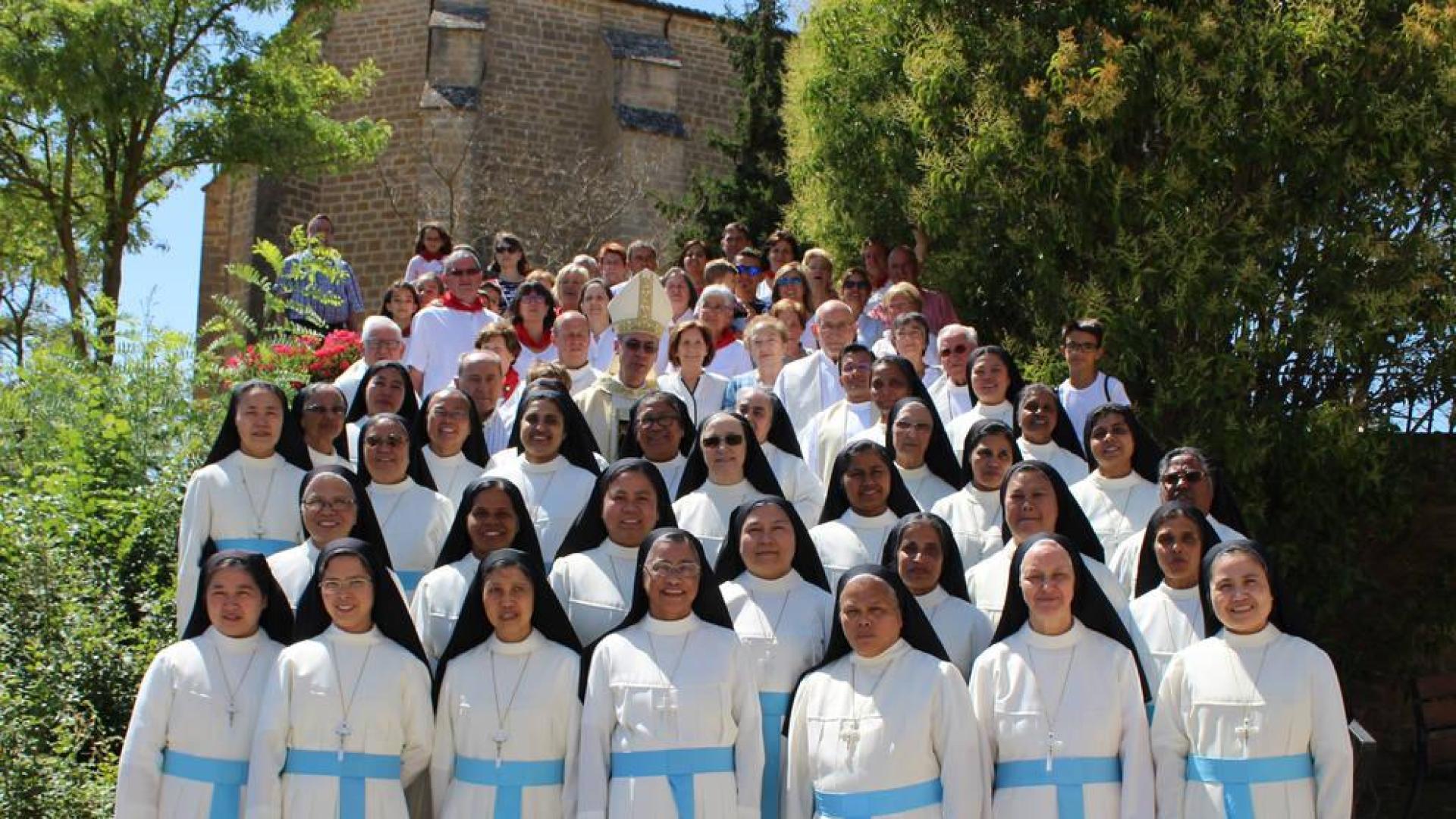 Las Hijas de Santa María de Leuca celebran 50 años en Villatuerta