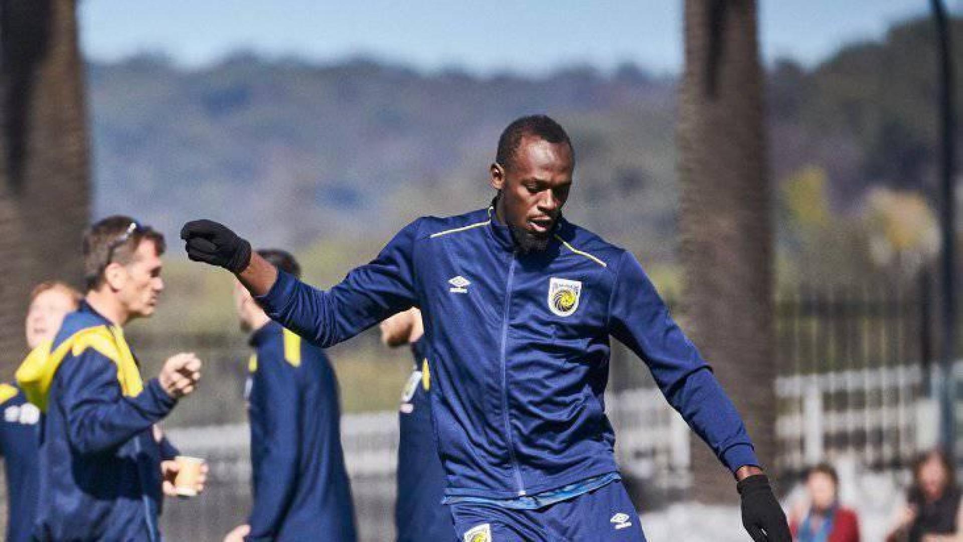 Usain Bolt completa su primer entrenamiento con el Central Coast Mariners