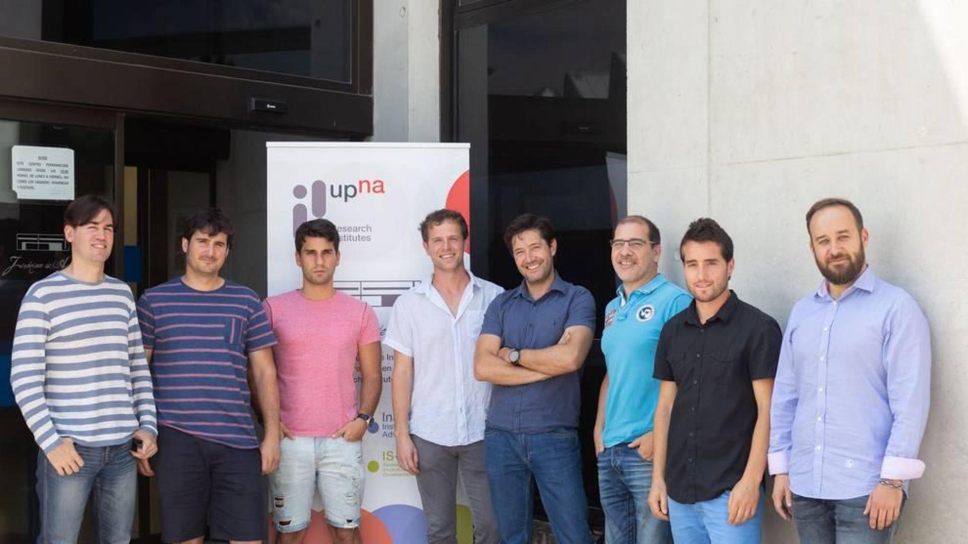 Manuel Prieto (UPNA), Ion Goizueta (UPNA), Xabier Aláez (UPNA), Asier Leiza (Permagsa), Iñigo Landíbar (Ingeteam), Jesús Villadangos (UPNA), Mael Taleb (UPNA) y Ángel M.ª Ruiz (Integralia).
