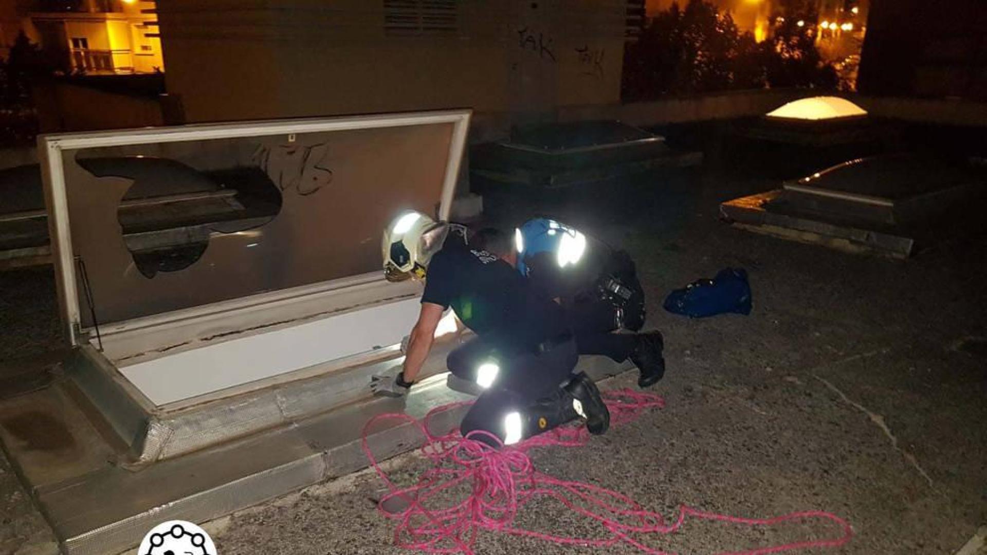 Herido un joven tras caer por una claraboya de la escuela infantil de San Jorge