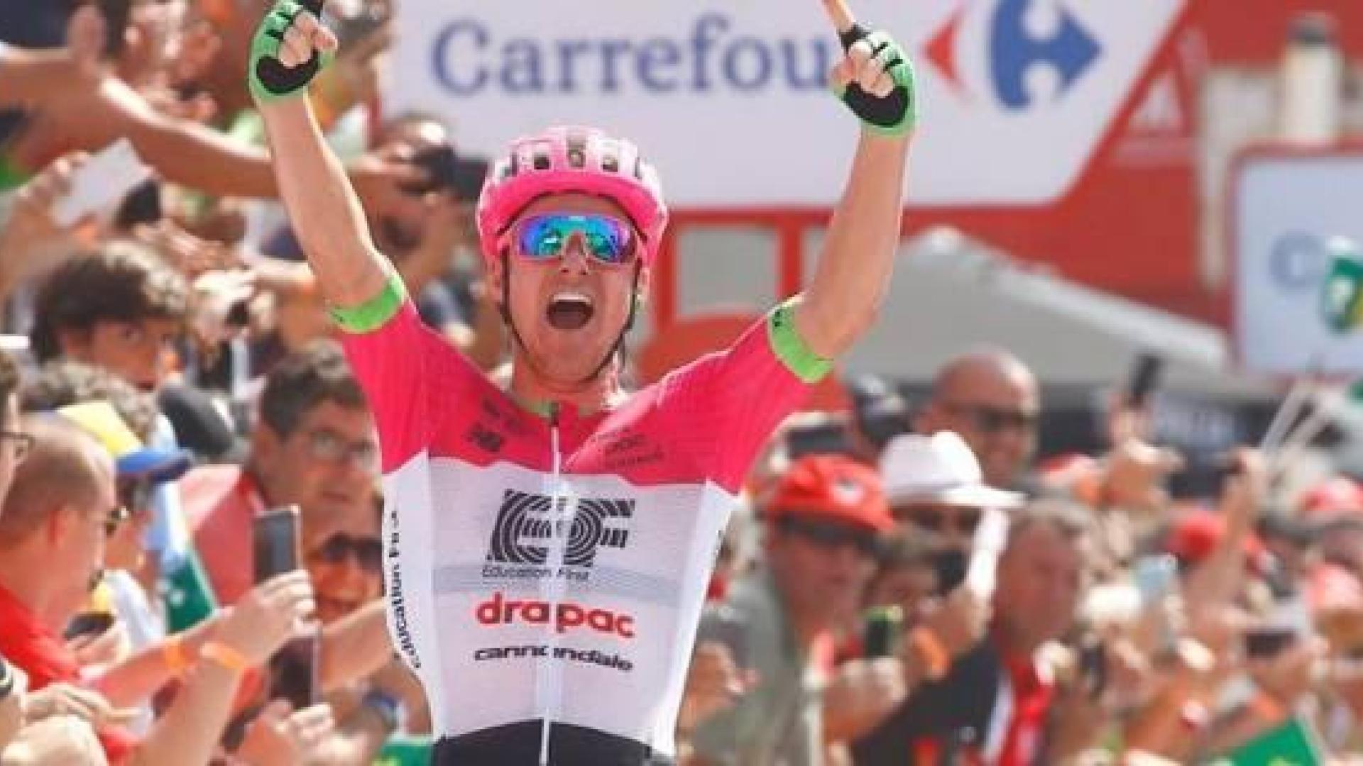 Simon Clarke gana en Roquetas y Molard se pone líder
