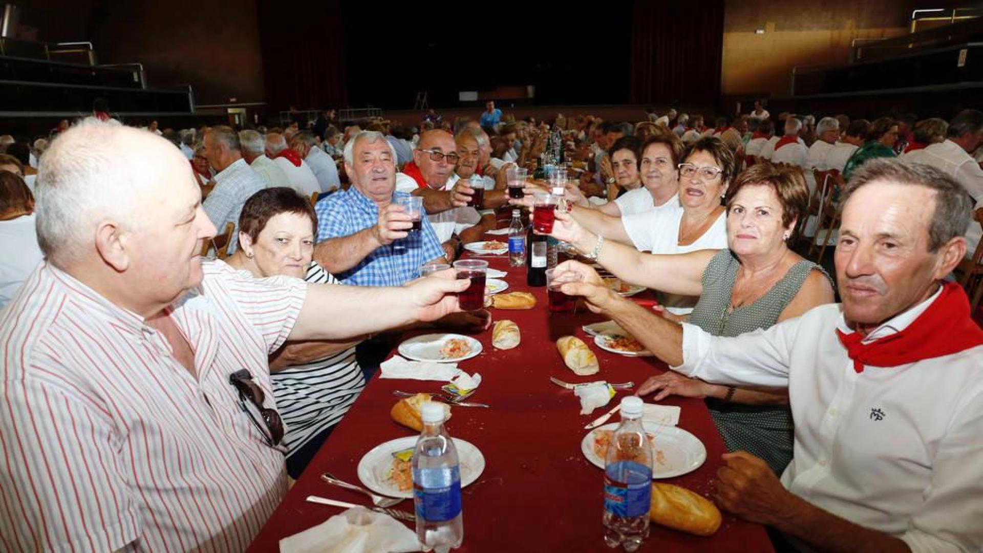 Las fiestas de Ribaforada dedican su último día a los mayores