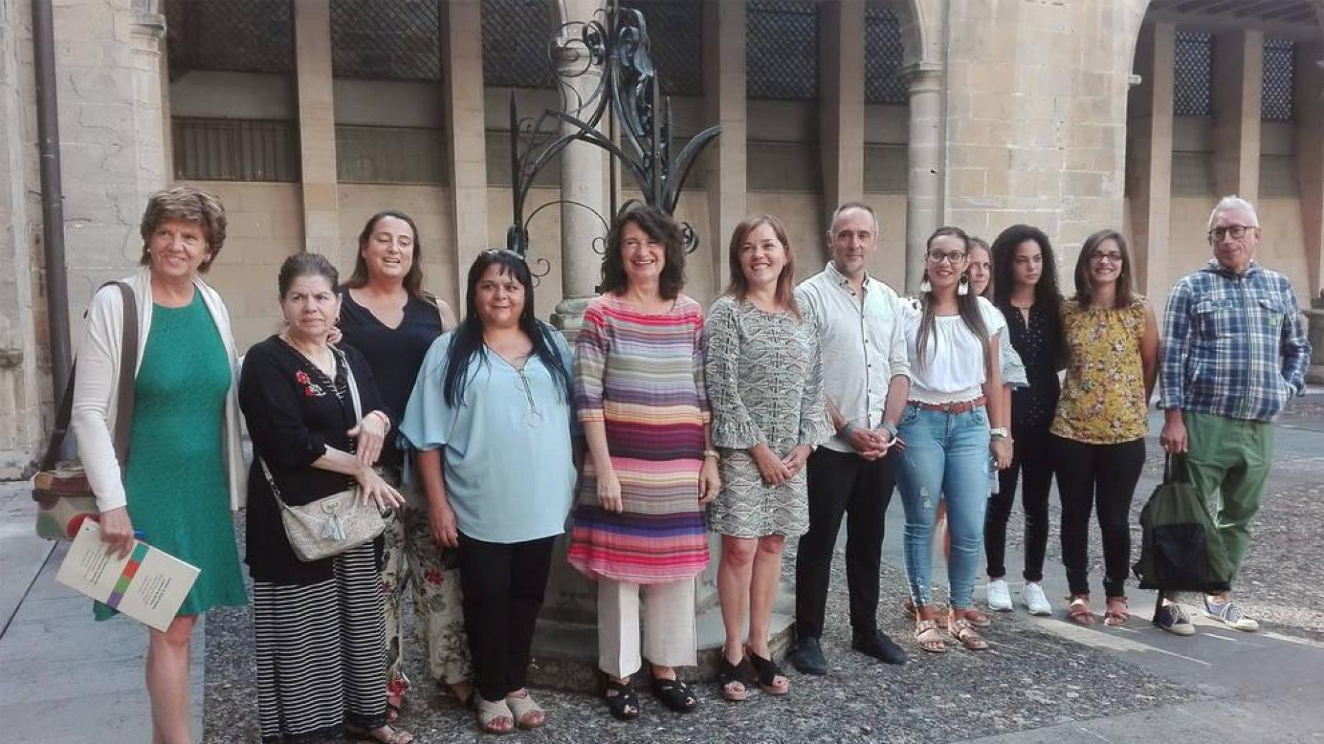 Navarra busca mejorar el empleo, la educación y la salud de la población gitana