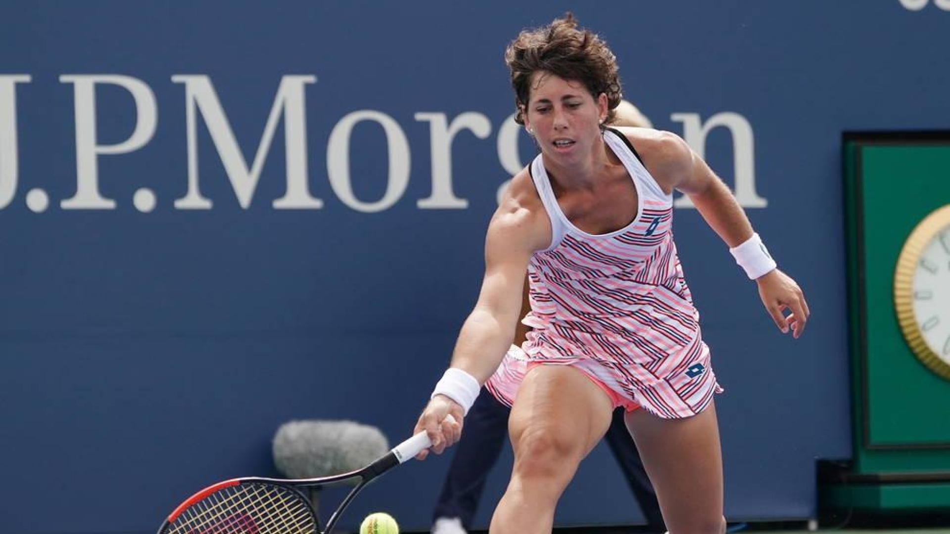 Carla Suárez pasa a octavos tras vencer a Caroline Garcia en el "tie-break"