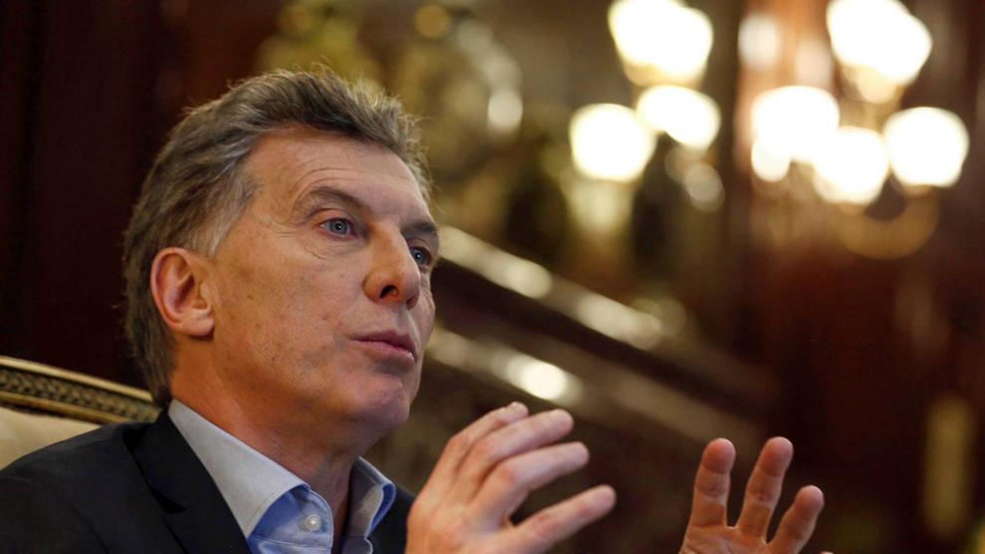Mauricio Macri, blanco de insultos y pedradas en Mar de Plata